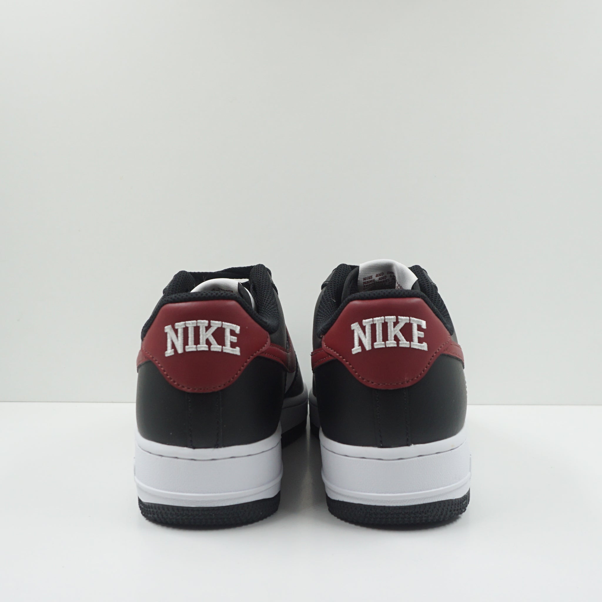 Nike Air Force 1 '07 Black White Red