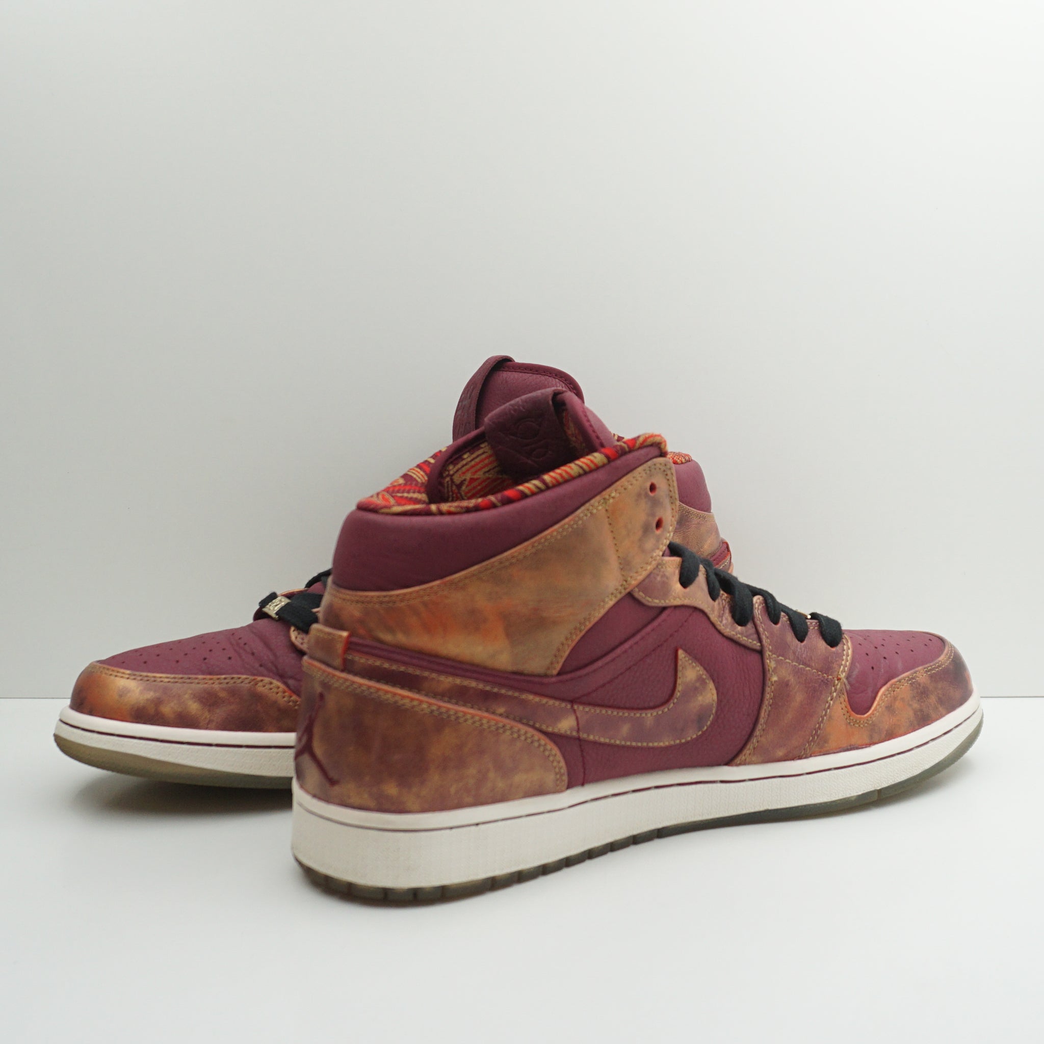 Jordan 1 Mid Retro BHM