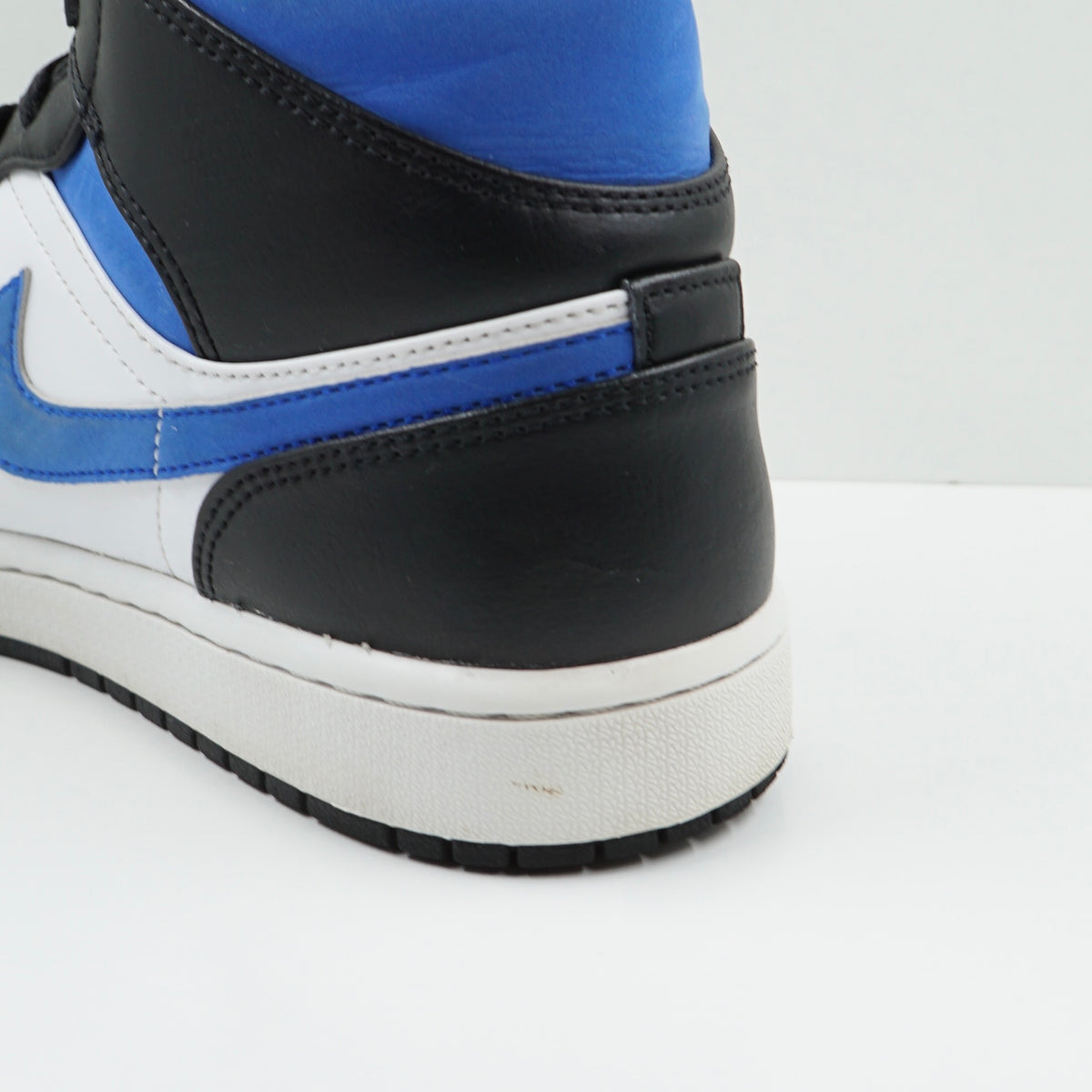 Jordan 1 Mid White Black Racer Blue