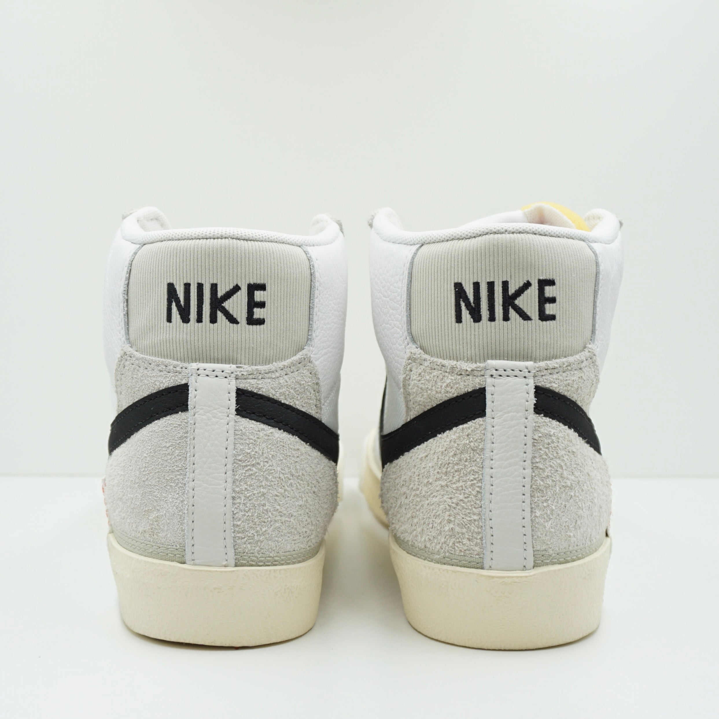 Nike Blazer Mid 77 Remastered White Black