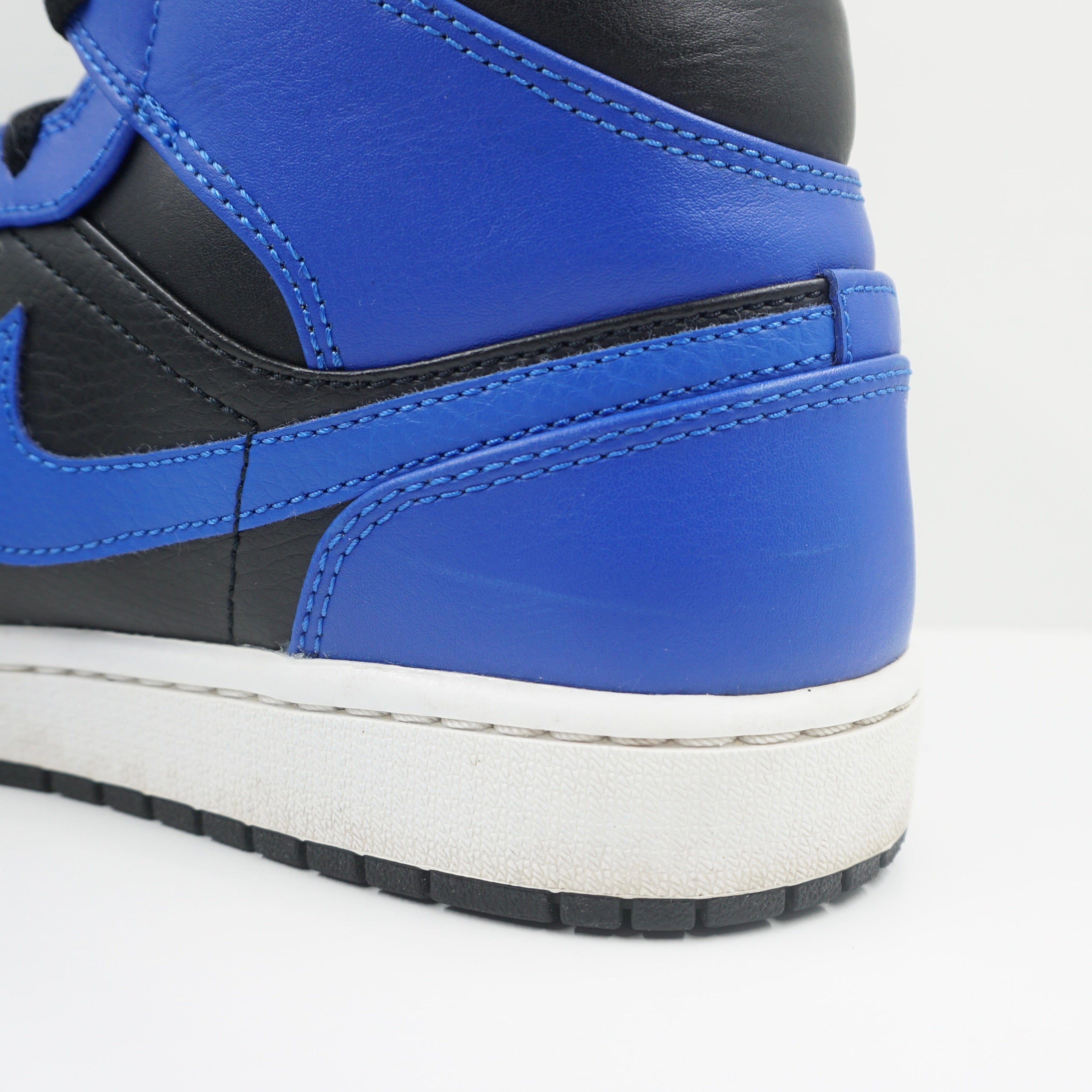 Jordan 1 Mid Hyper Royal Tumbled Leather