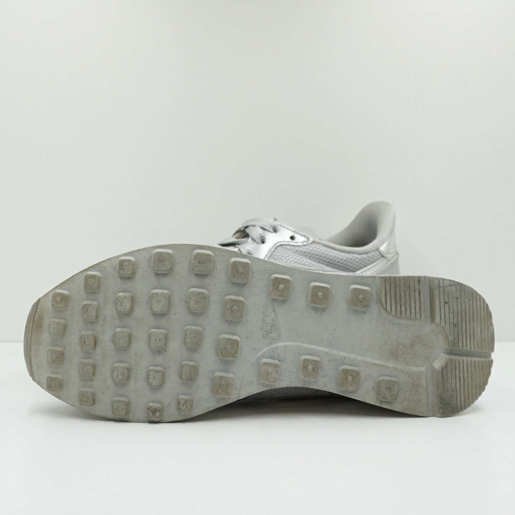 Nike Internationalist Premium Metallic Silver (W)