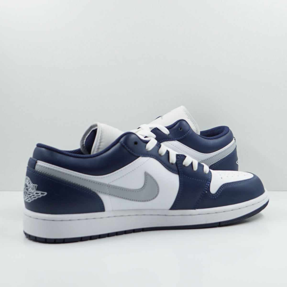 Jordan 1 Low Wolf Grey Midnight Navy
