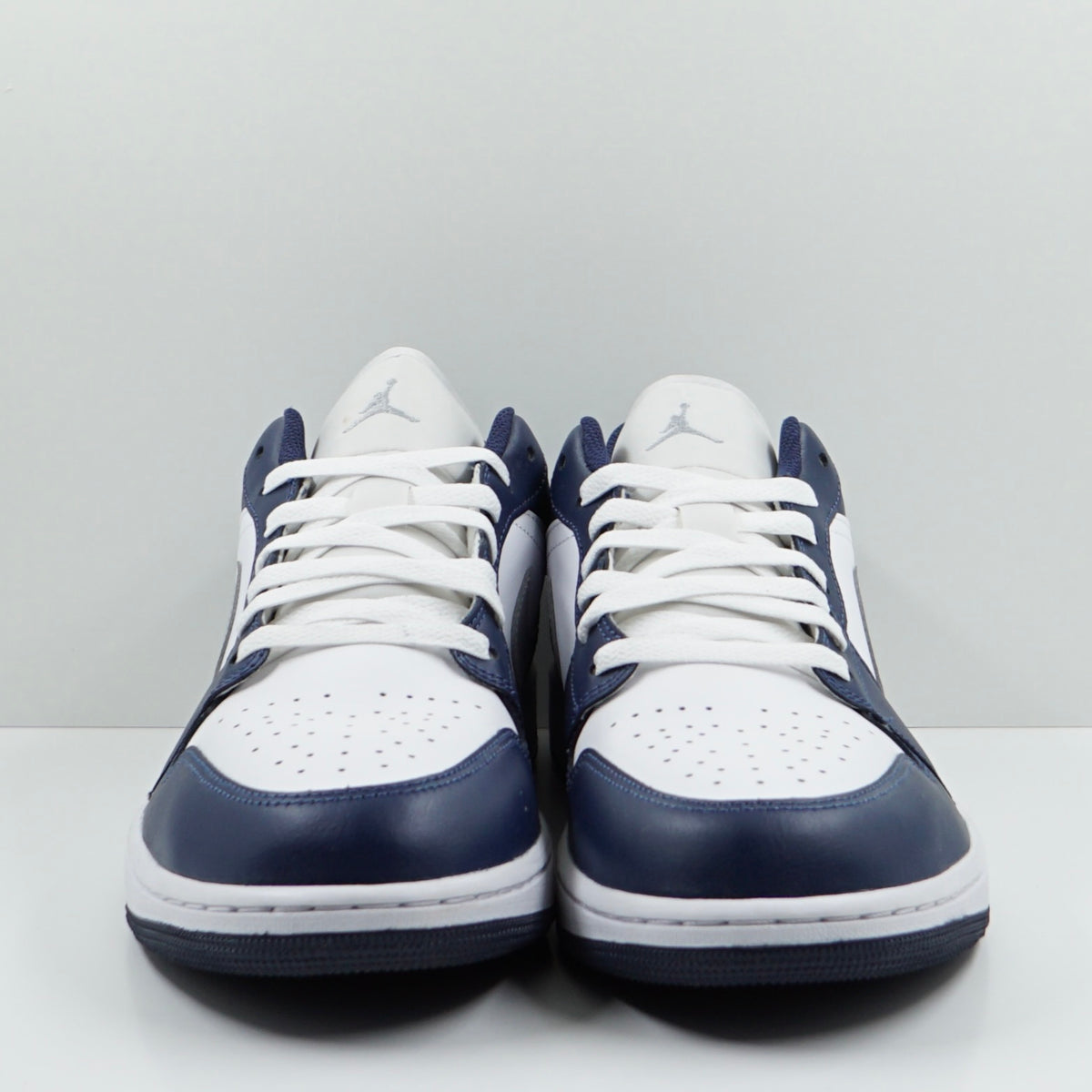 Jordan 1 Low Wolf Grey Midnight Navy