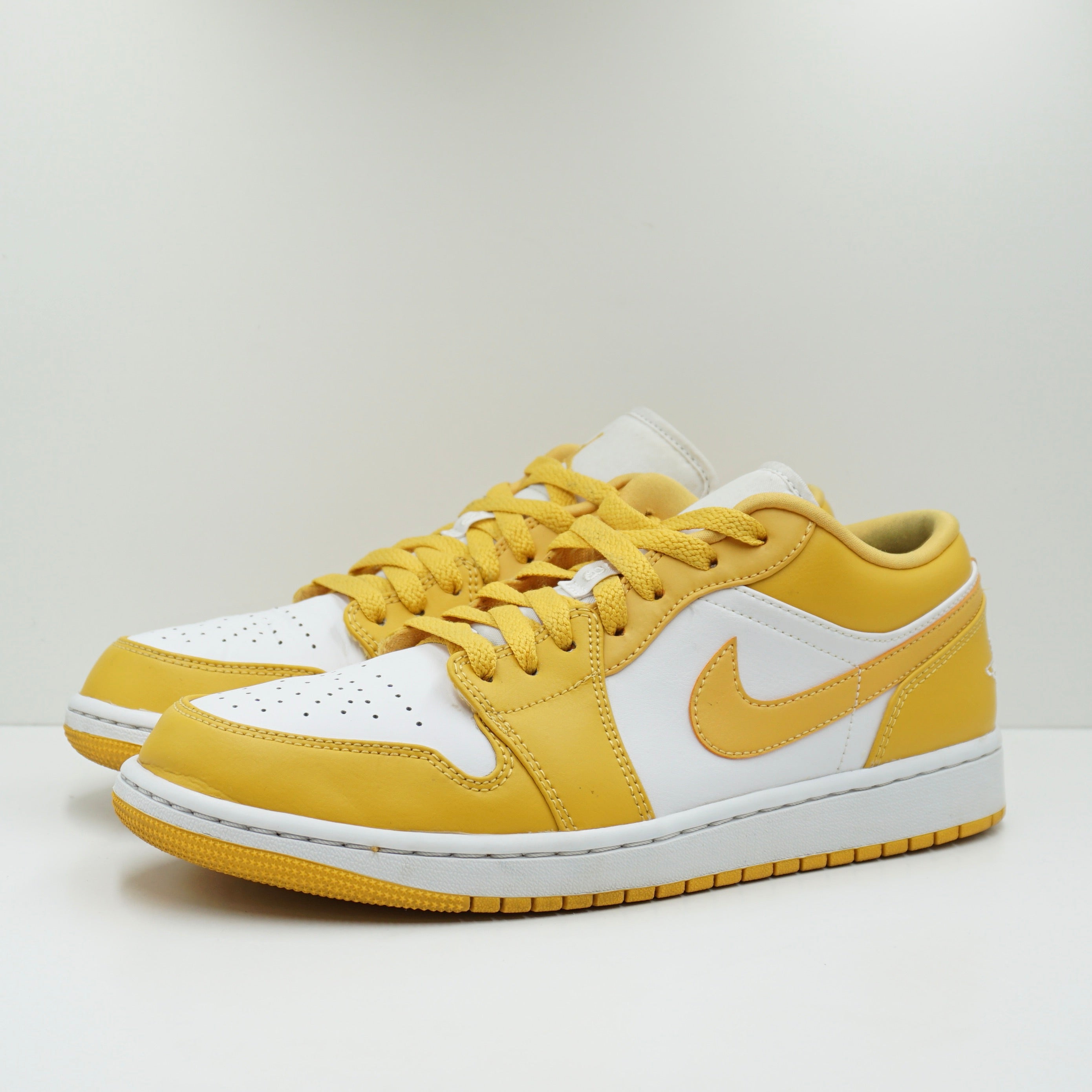 Jordan 1 Low Pollen