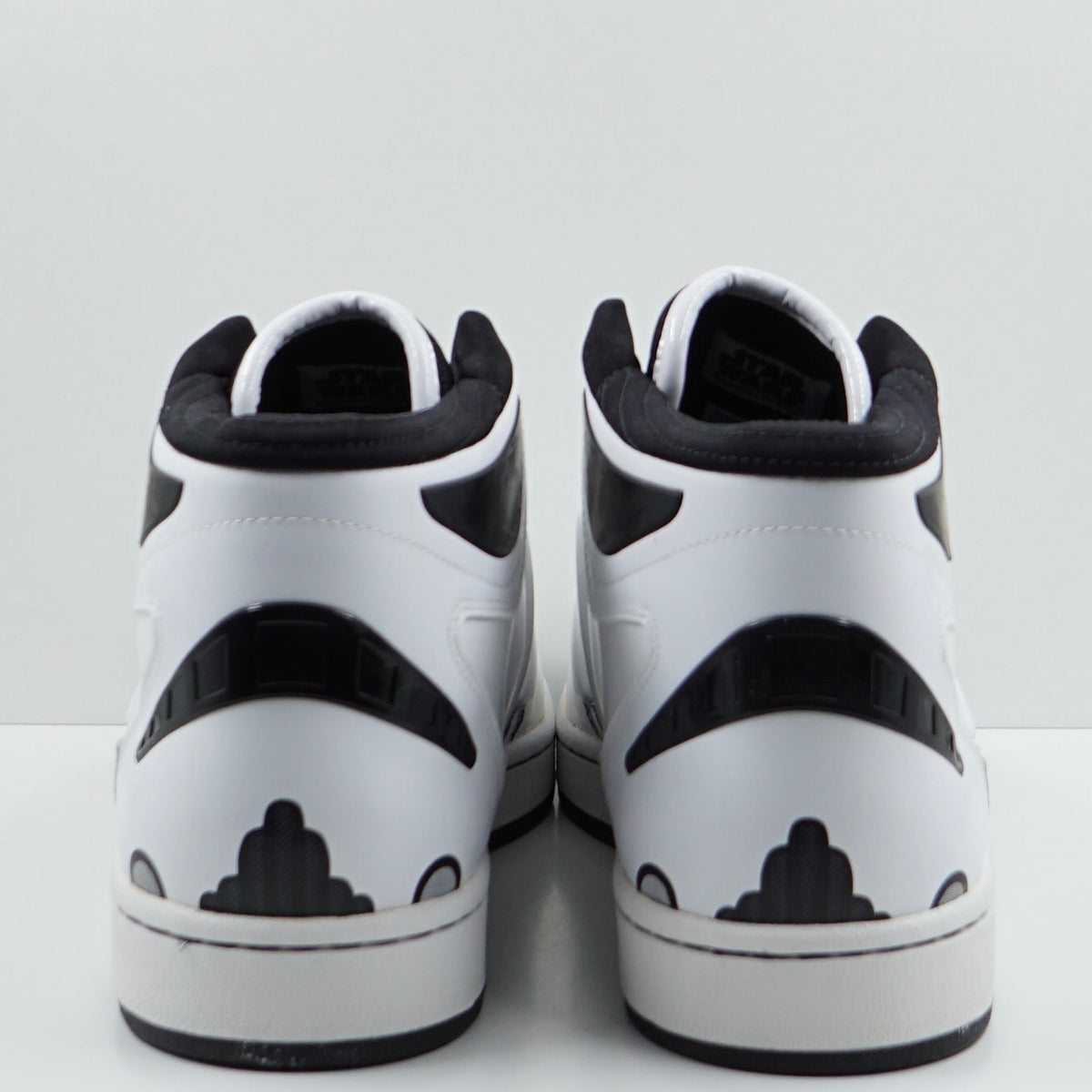 Adidas Star Wars Skate Mid Stormtrooper