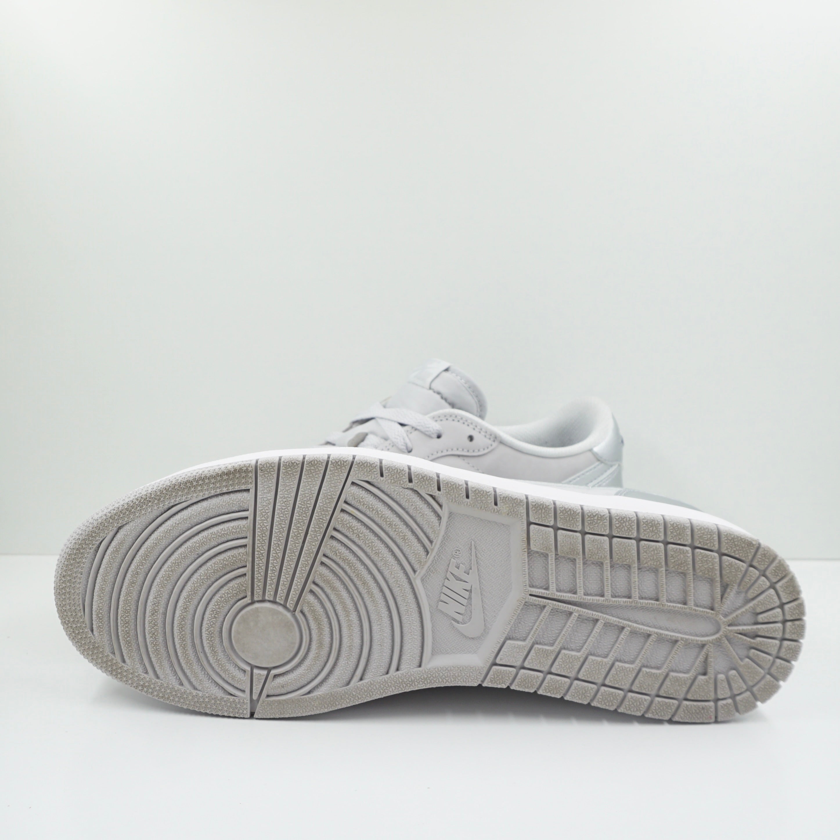 Jordan 1 Low OG Metallic Silver