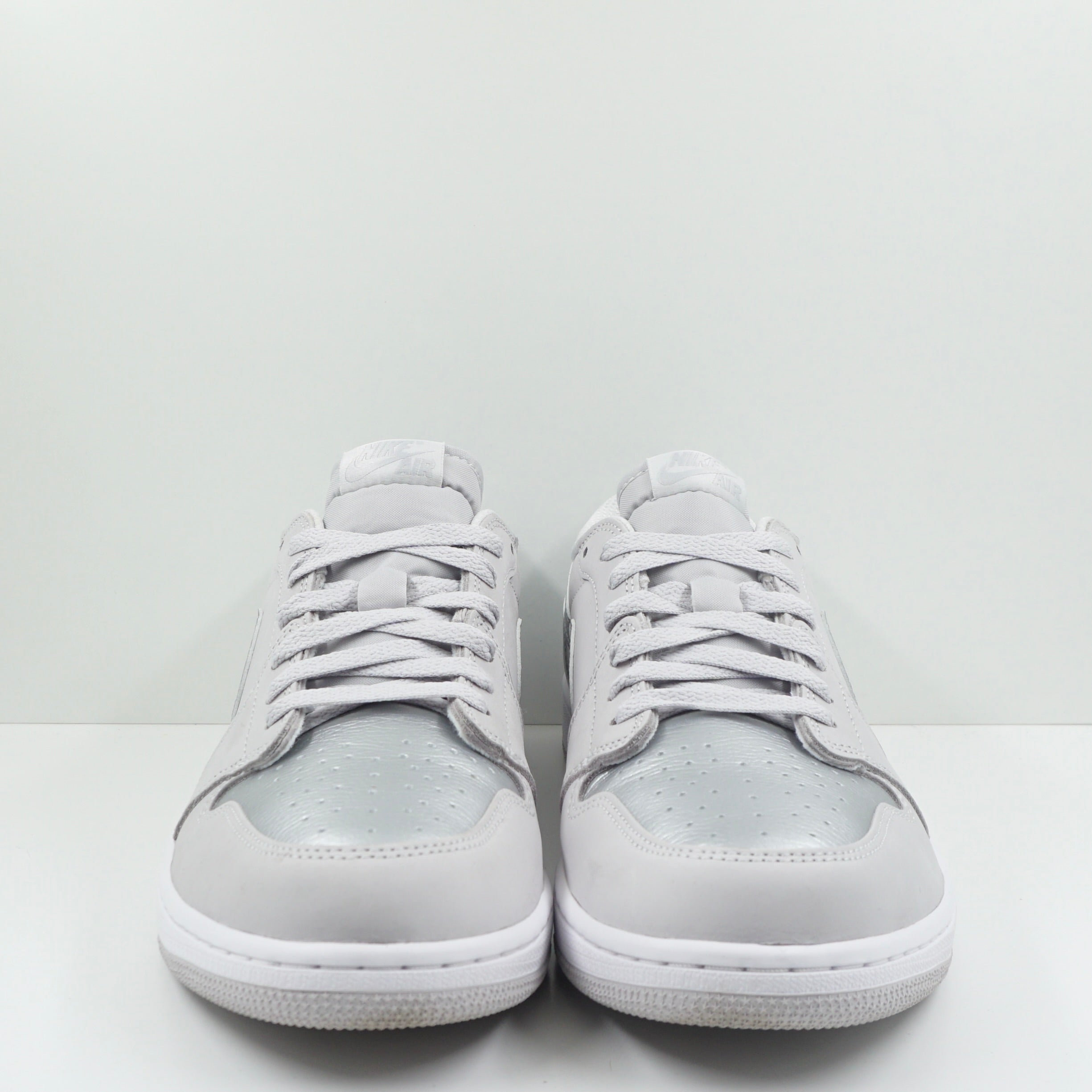 Jordan 1 Low OG Metallic Silver