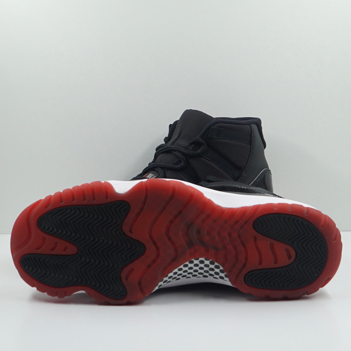 Jordan 11 Retro Playoffs Bred (2019)