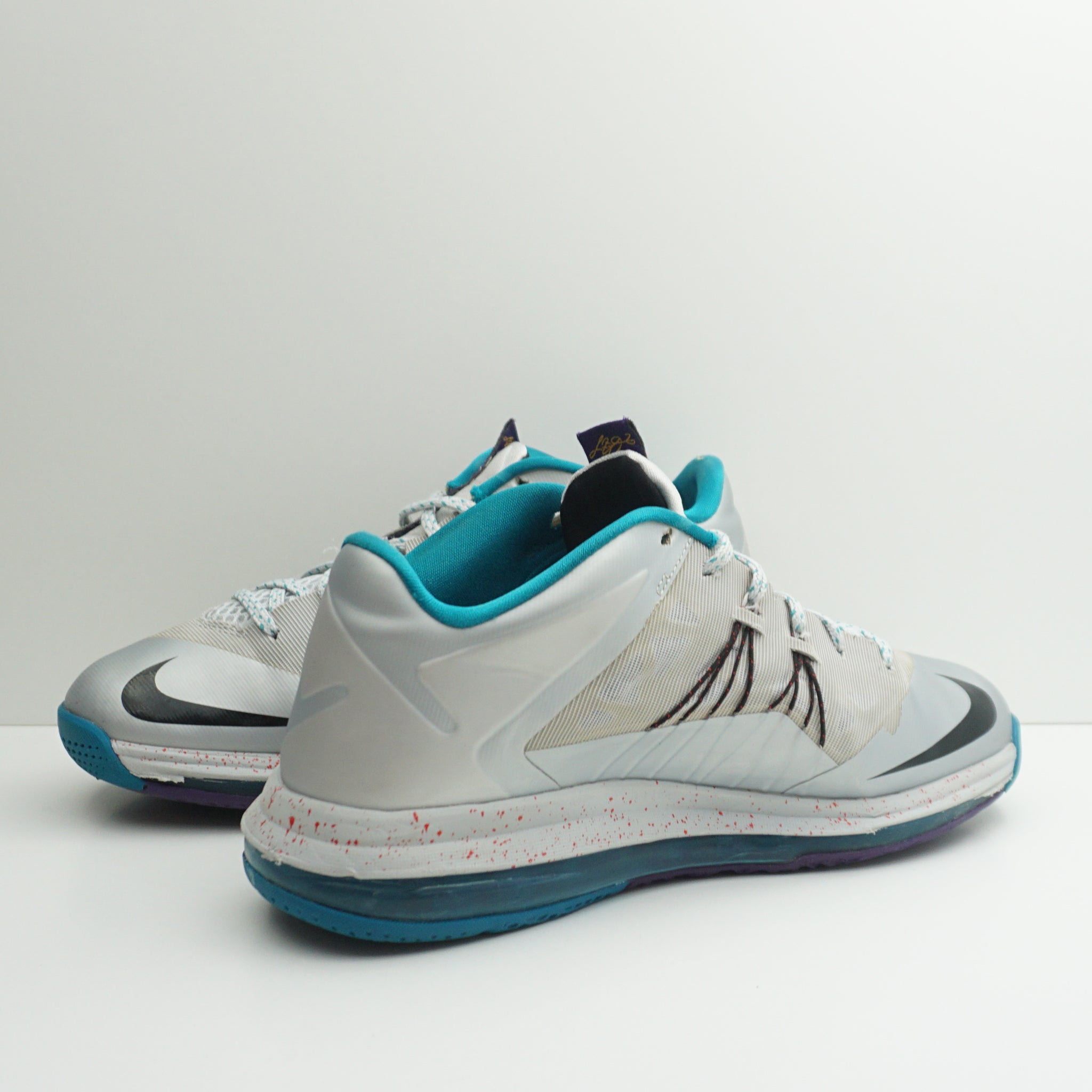 Nike LeBron X Low Akron Aeros