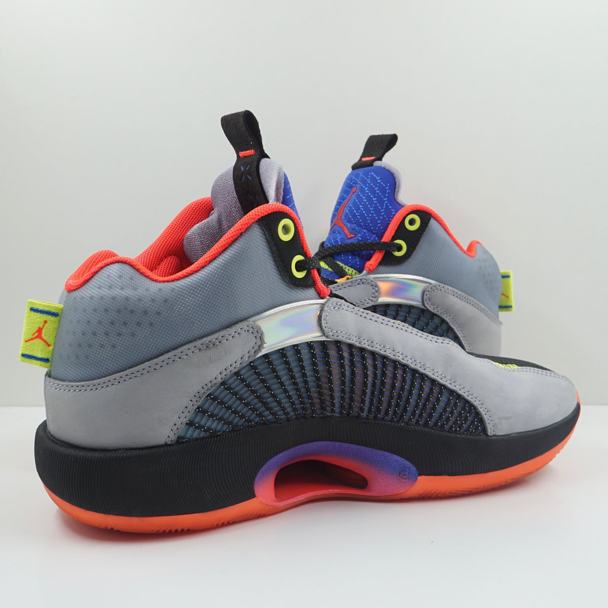 Jordan XXXV Center of Gravity