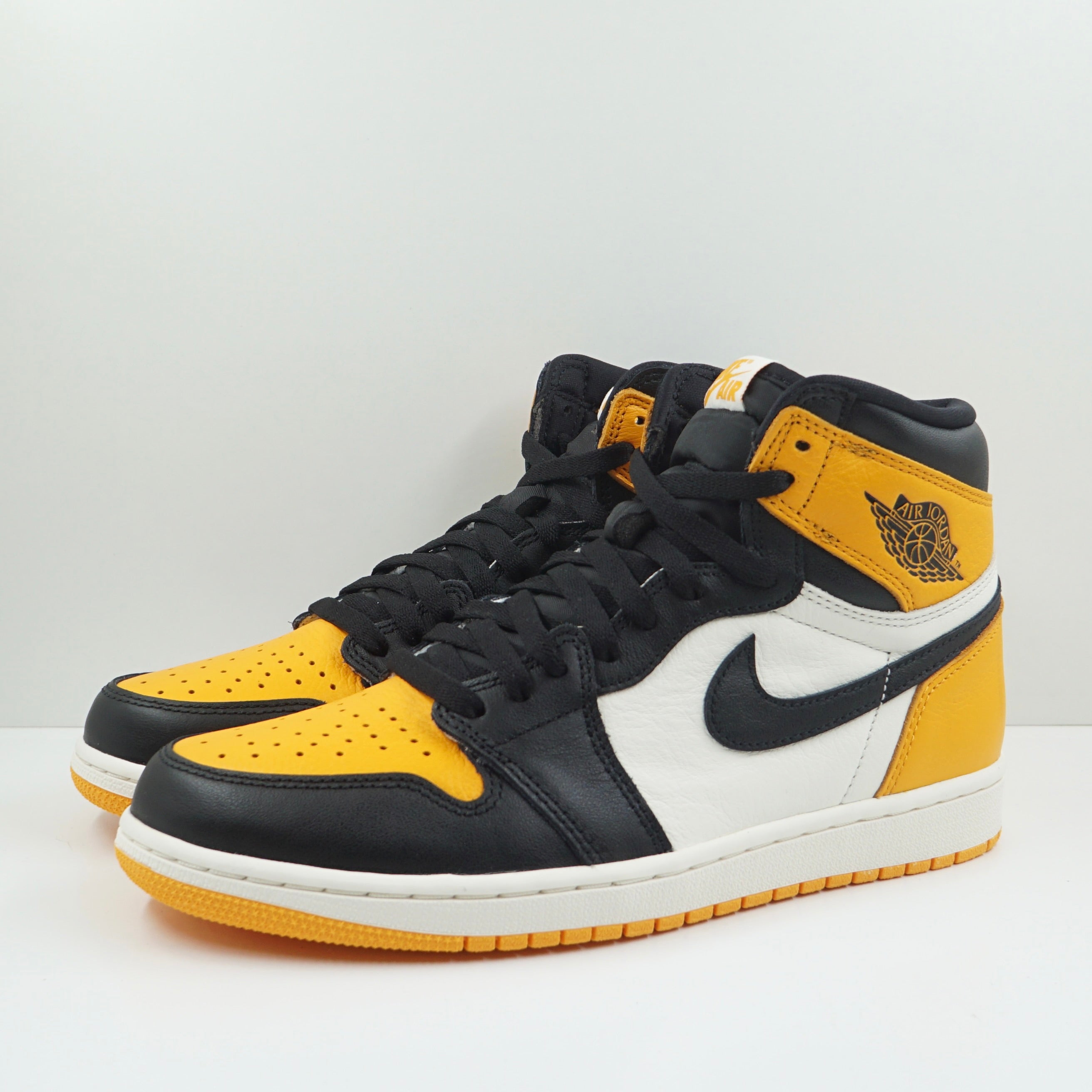 Jordan 1 Retro High OG Yellow Toe Taxi (2022)