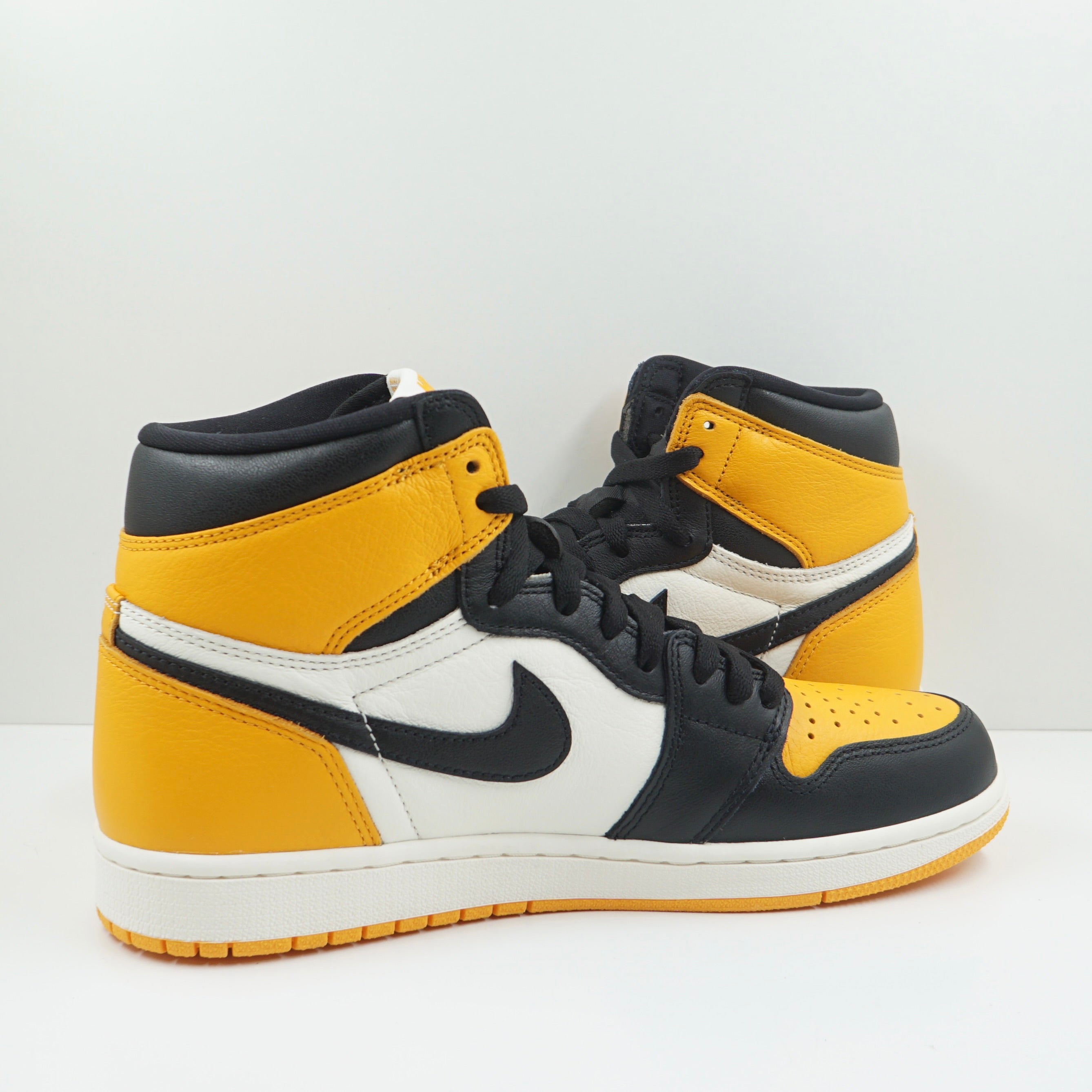 Jordan 1 Retro High OG Yellow Toe Taxi (2022)
