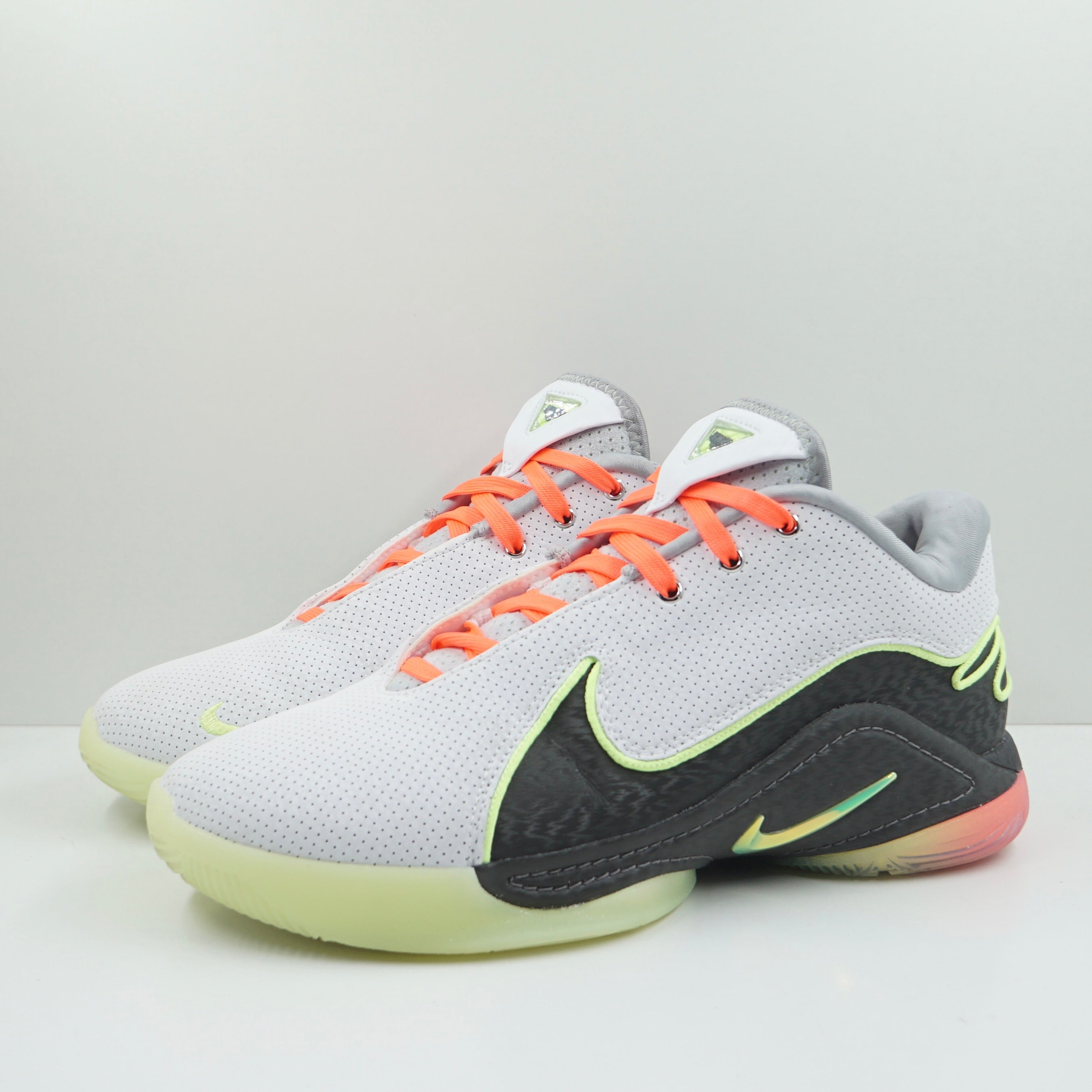 Nike LeBron 22 Moonlight (Translucent Outsole)