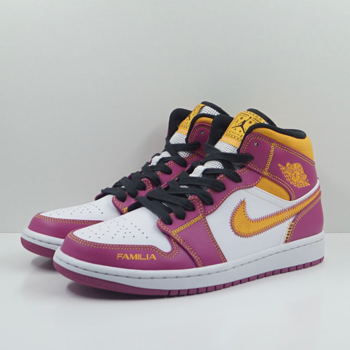 Jordan 1 Mid Dia de los Muertos