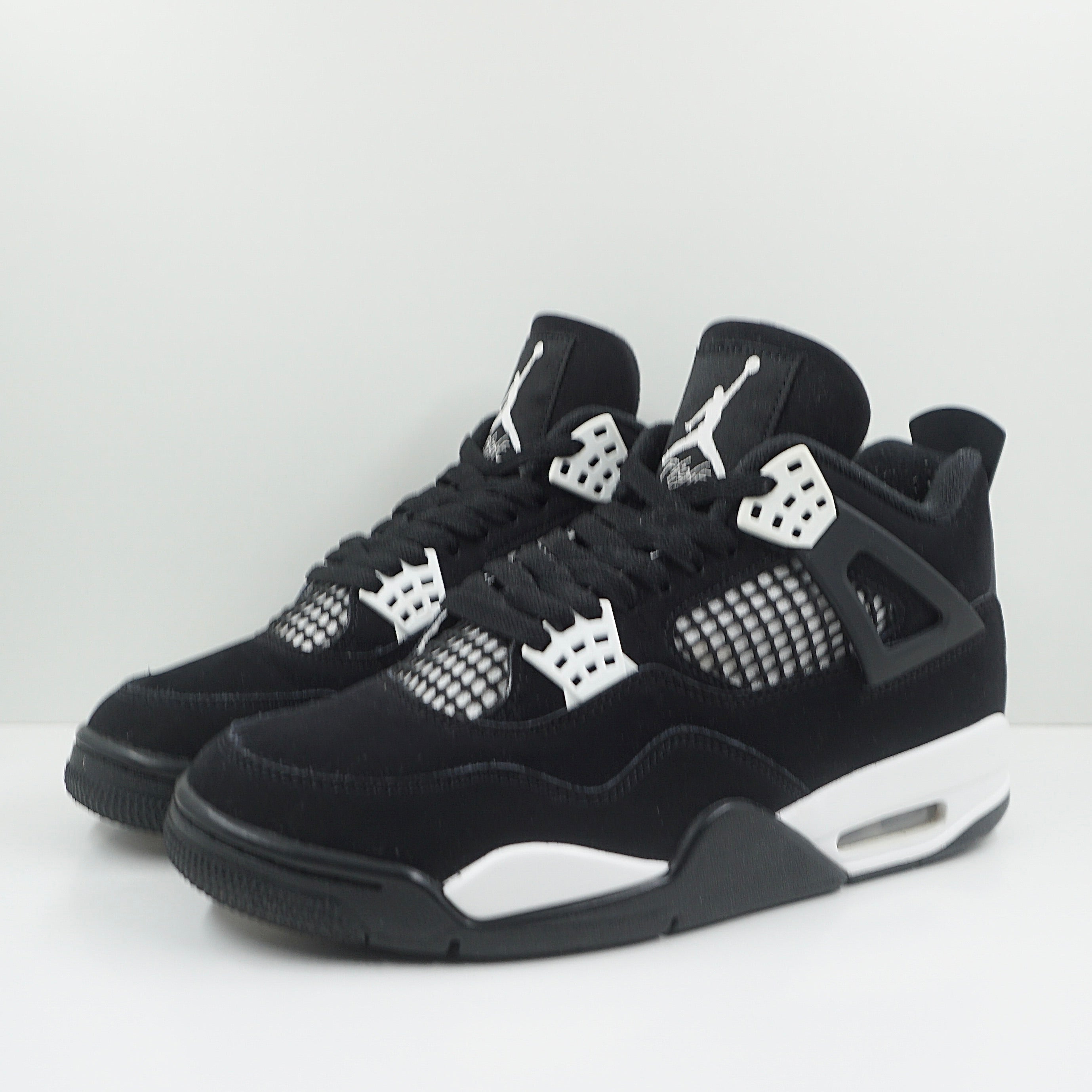 Jordan 4 Retro White Thunder