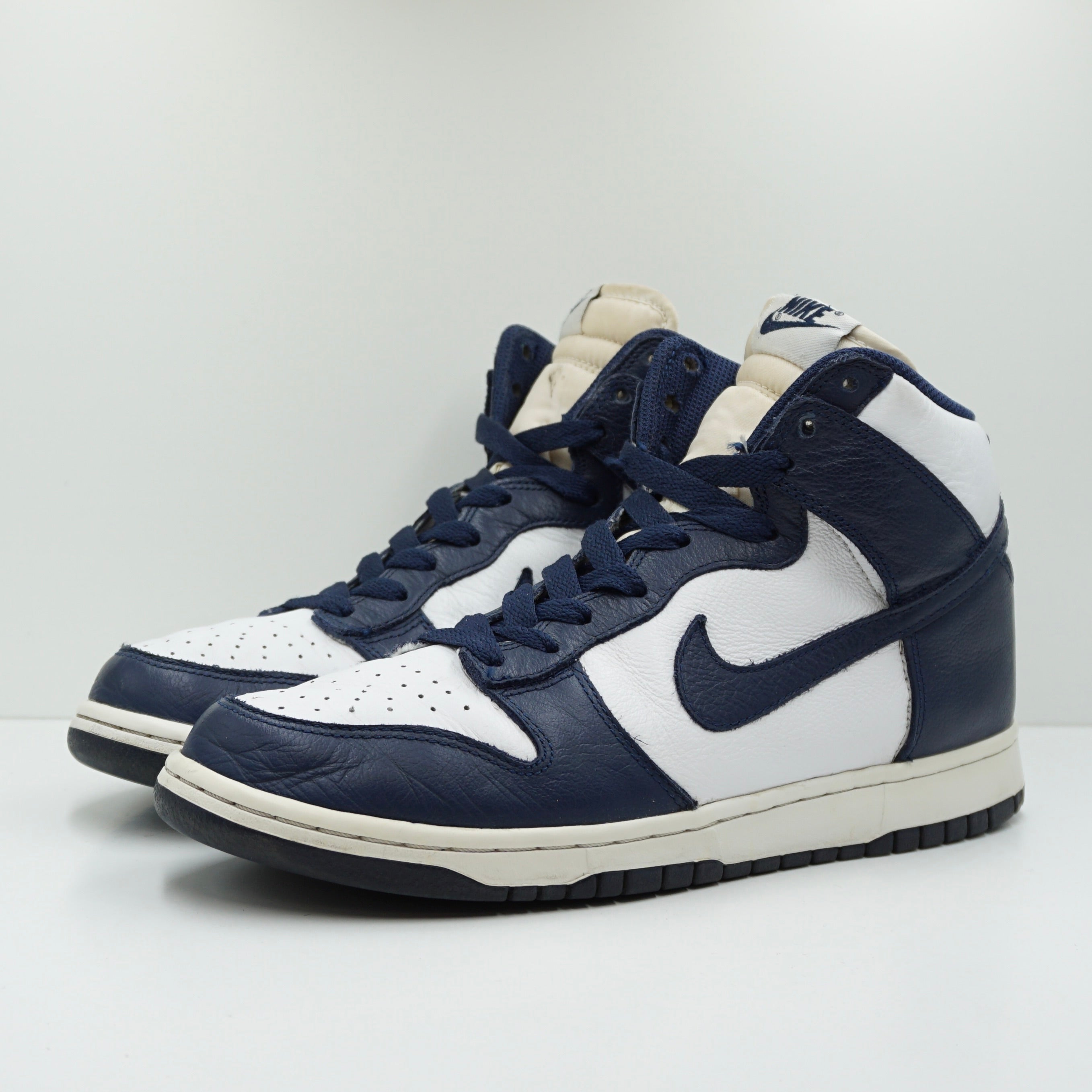 Nike Dunk High Retro QS Villanova