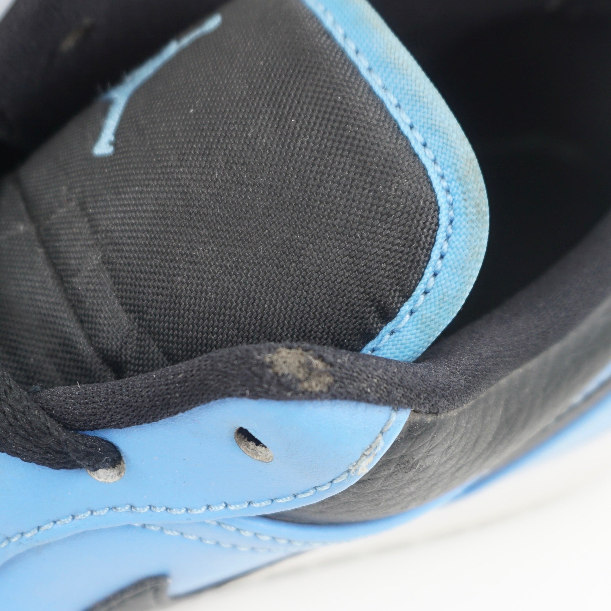 Jordan 1 Low University Blue Black