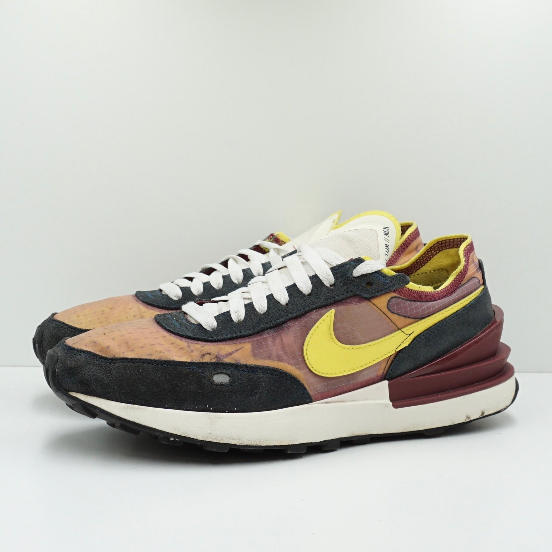 Nike Waffle One SE Dark Beetroot