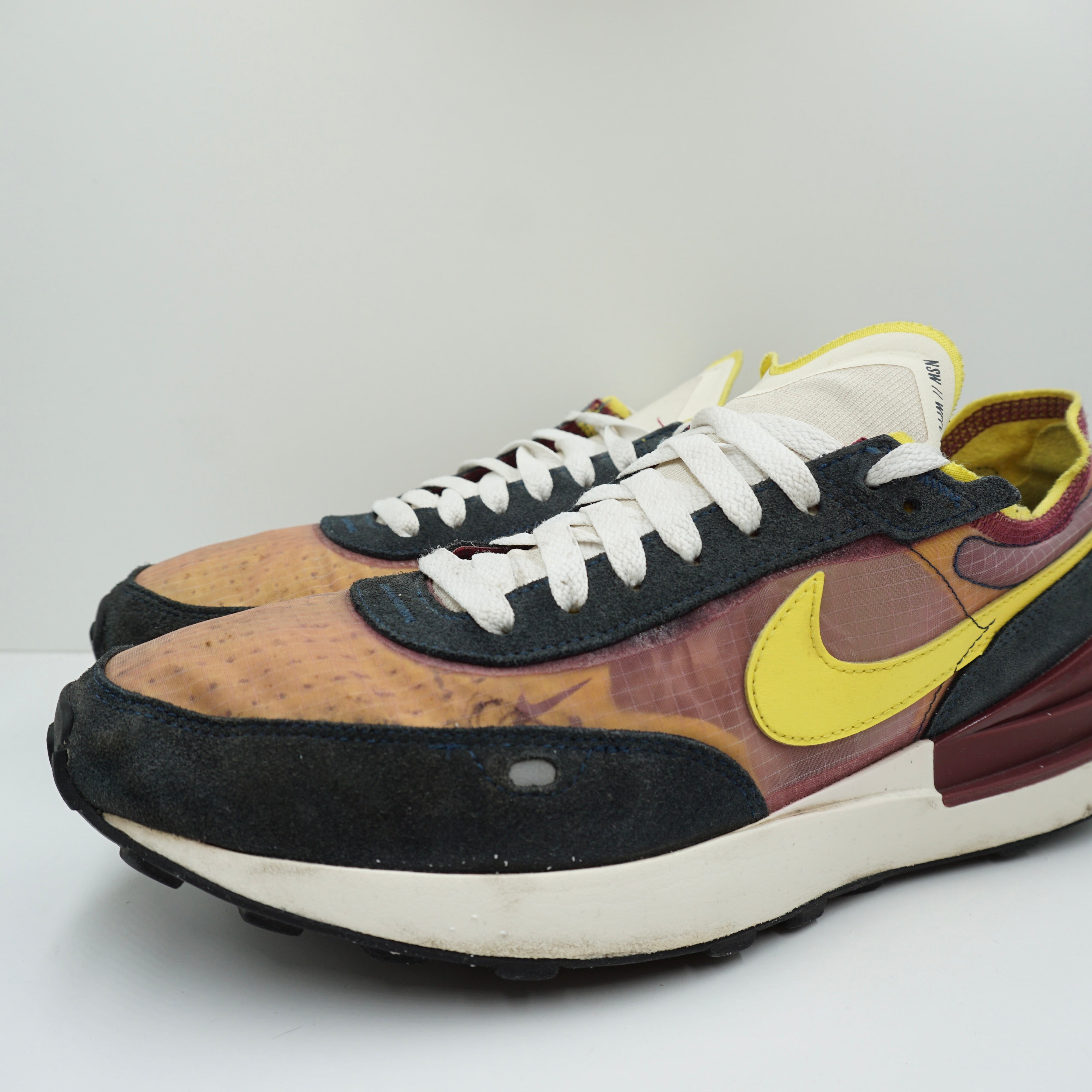 Nike Waffle One SE Dark Beetroot