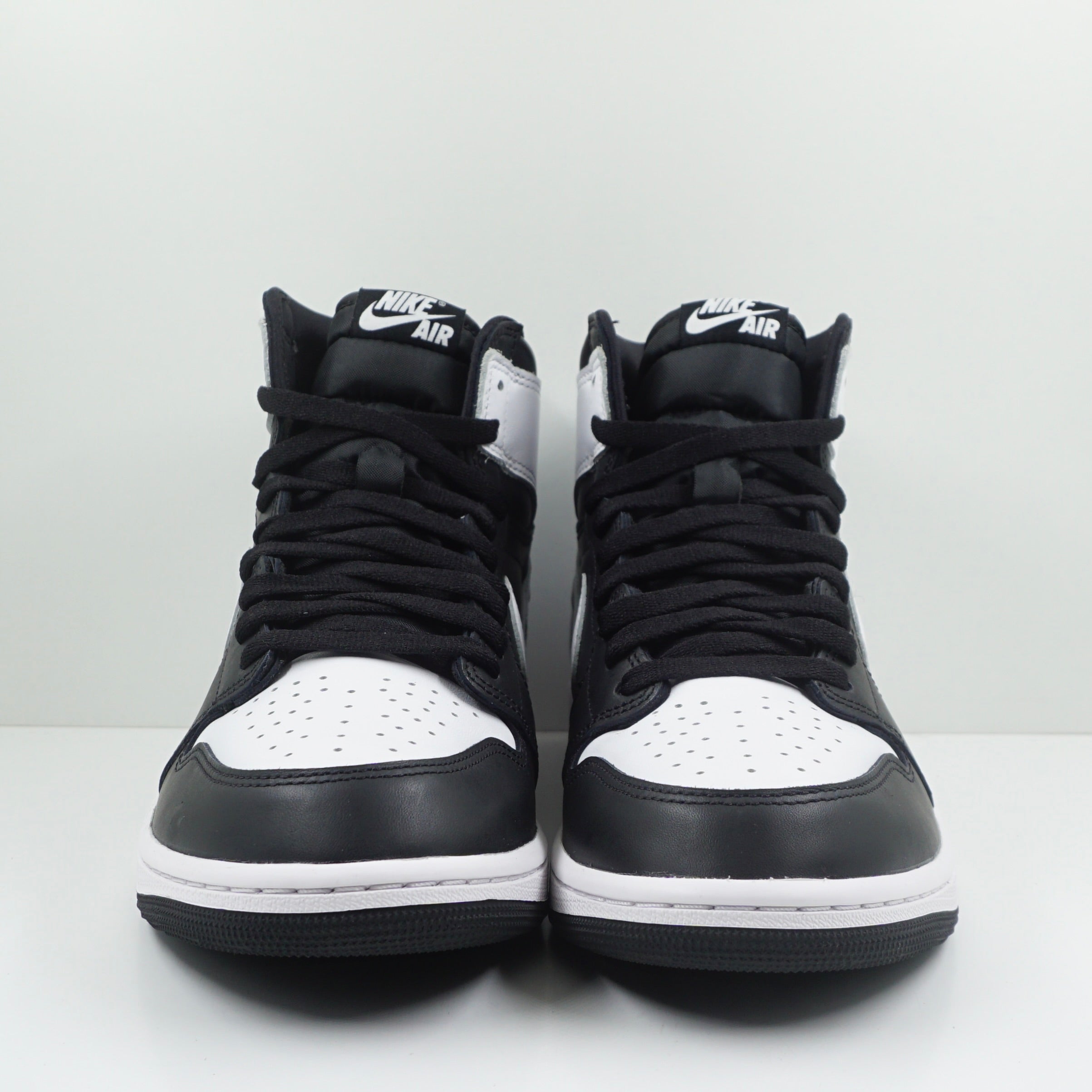 Jordan 1 Retro High OG Black White
