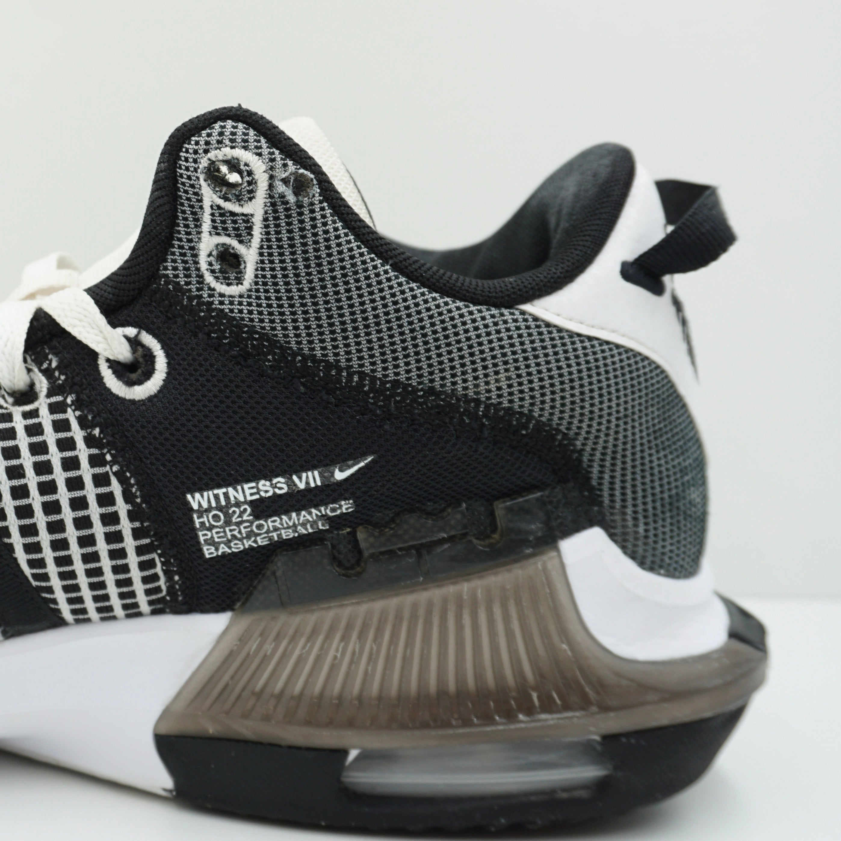 Nike LeBron Witness 7 White Black Metallic Silver