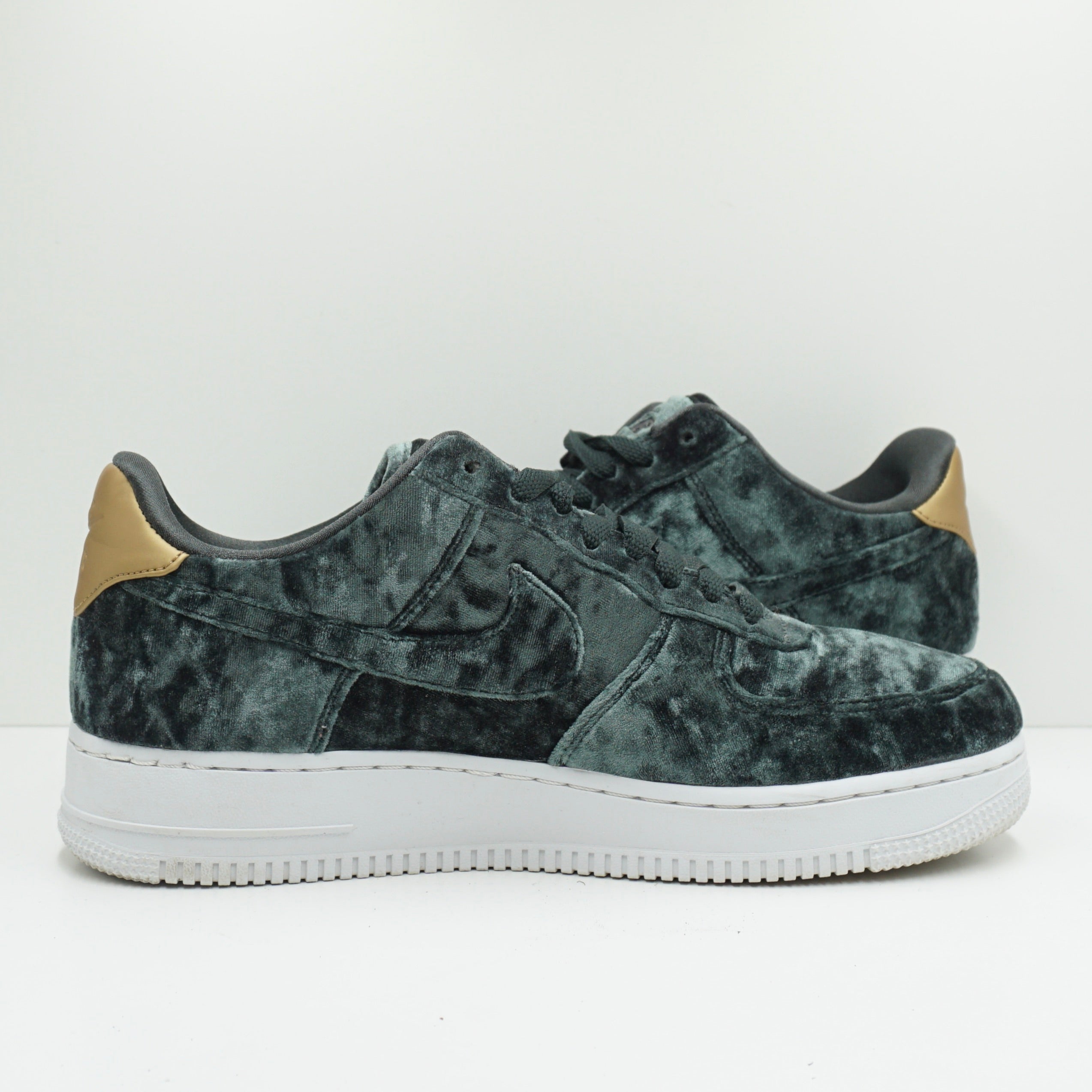 Nike Air Force 1 Low Outdoor Green Velvet (W)