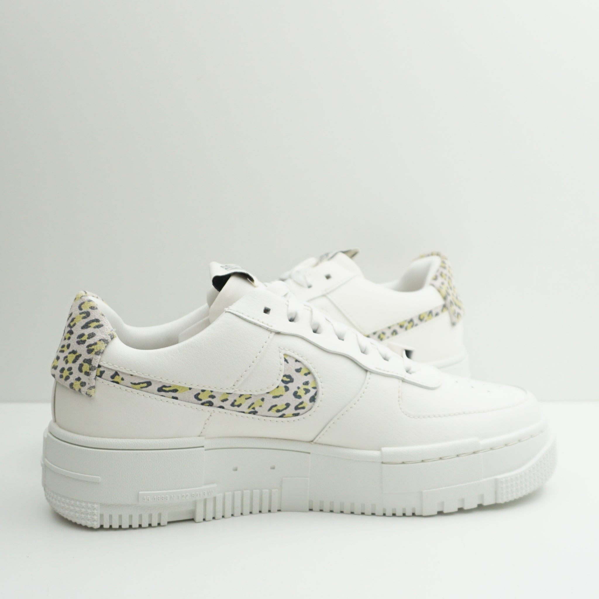 Nike Air Force 1 Low Pixel White Leopard (W)