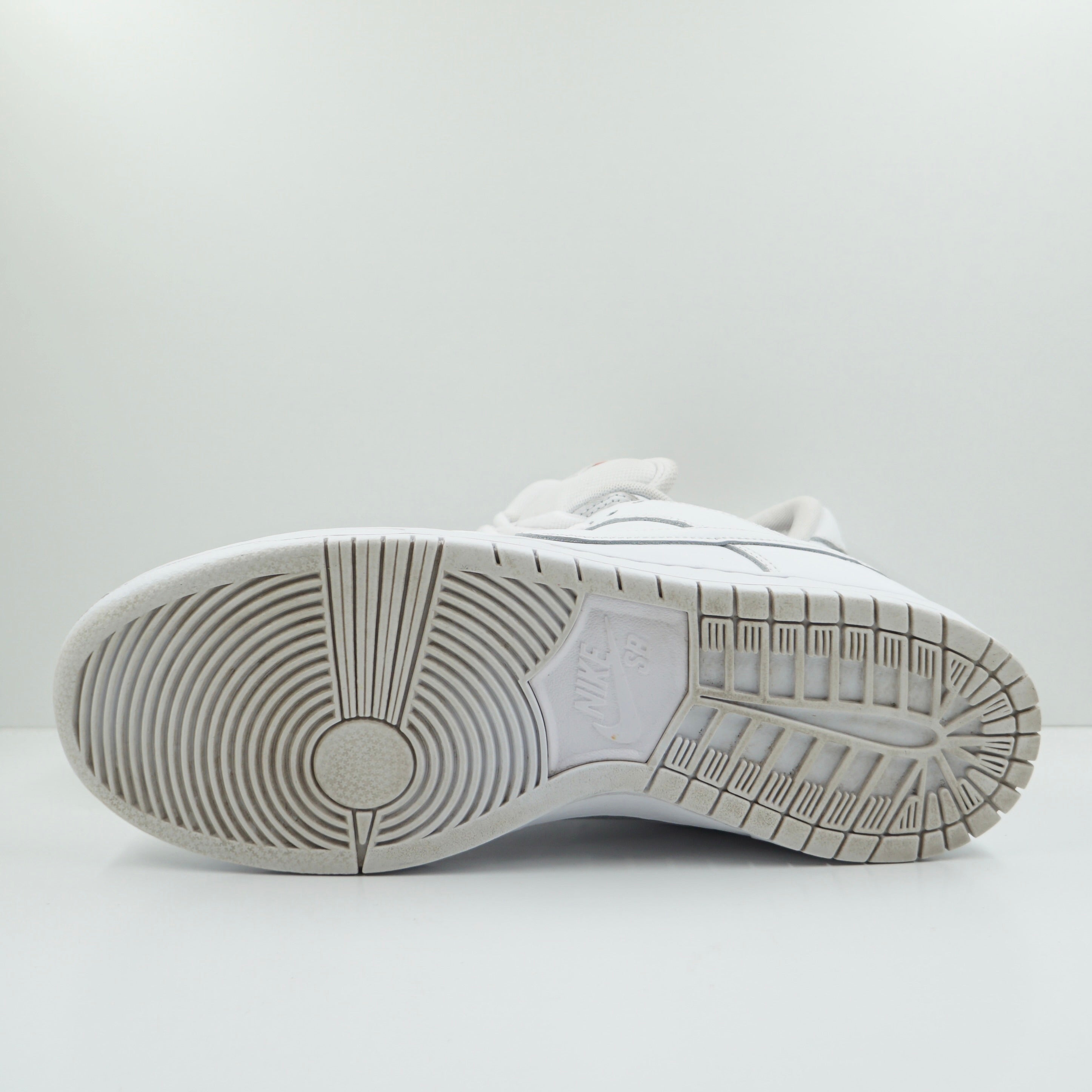 Nike SB Dunk Low Pro Triple White