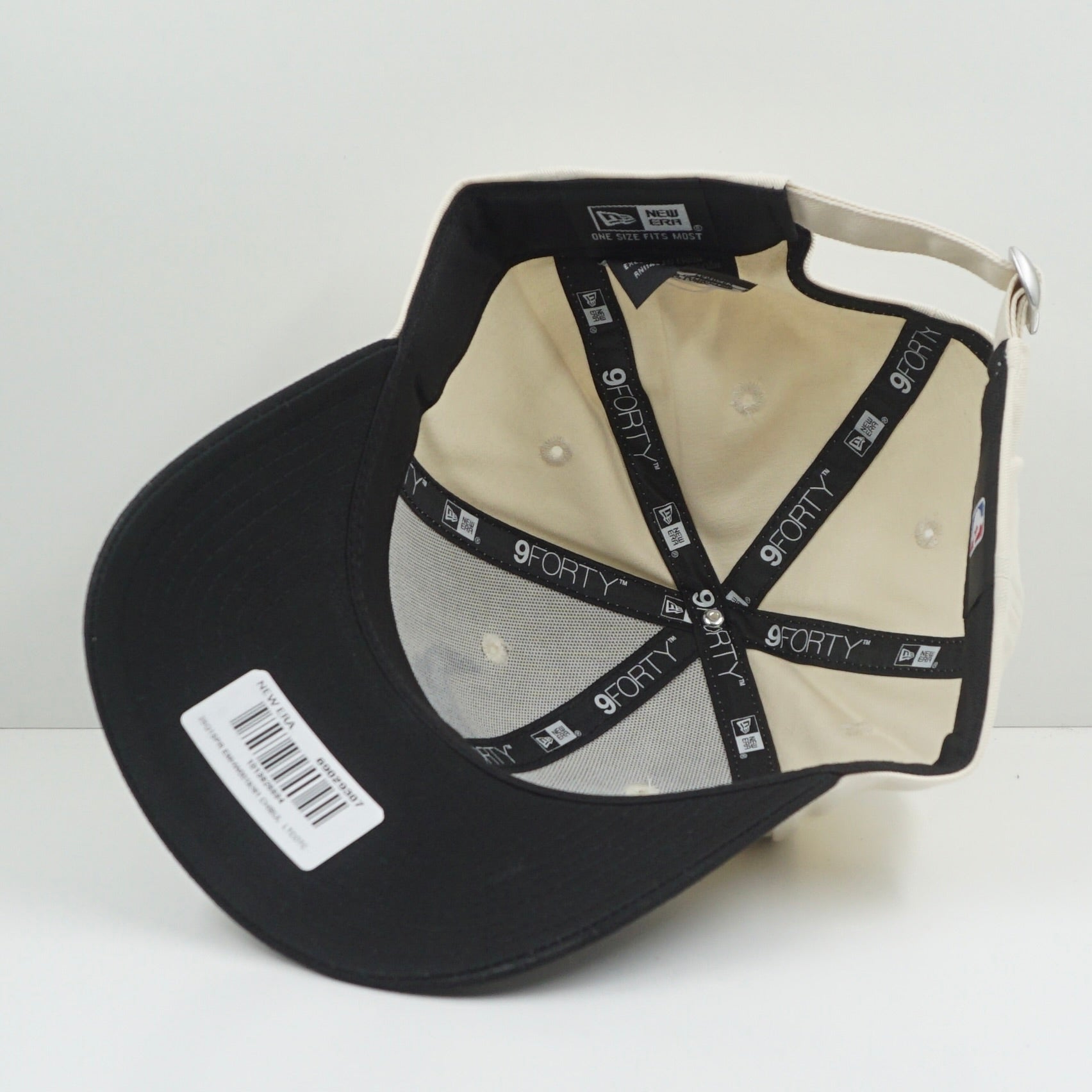 New Era Chicago Bulls Beige Black Adjustable Cap