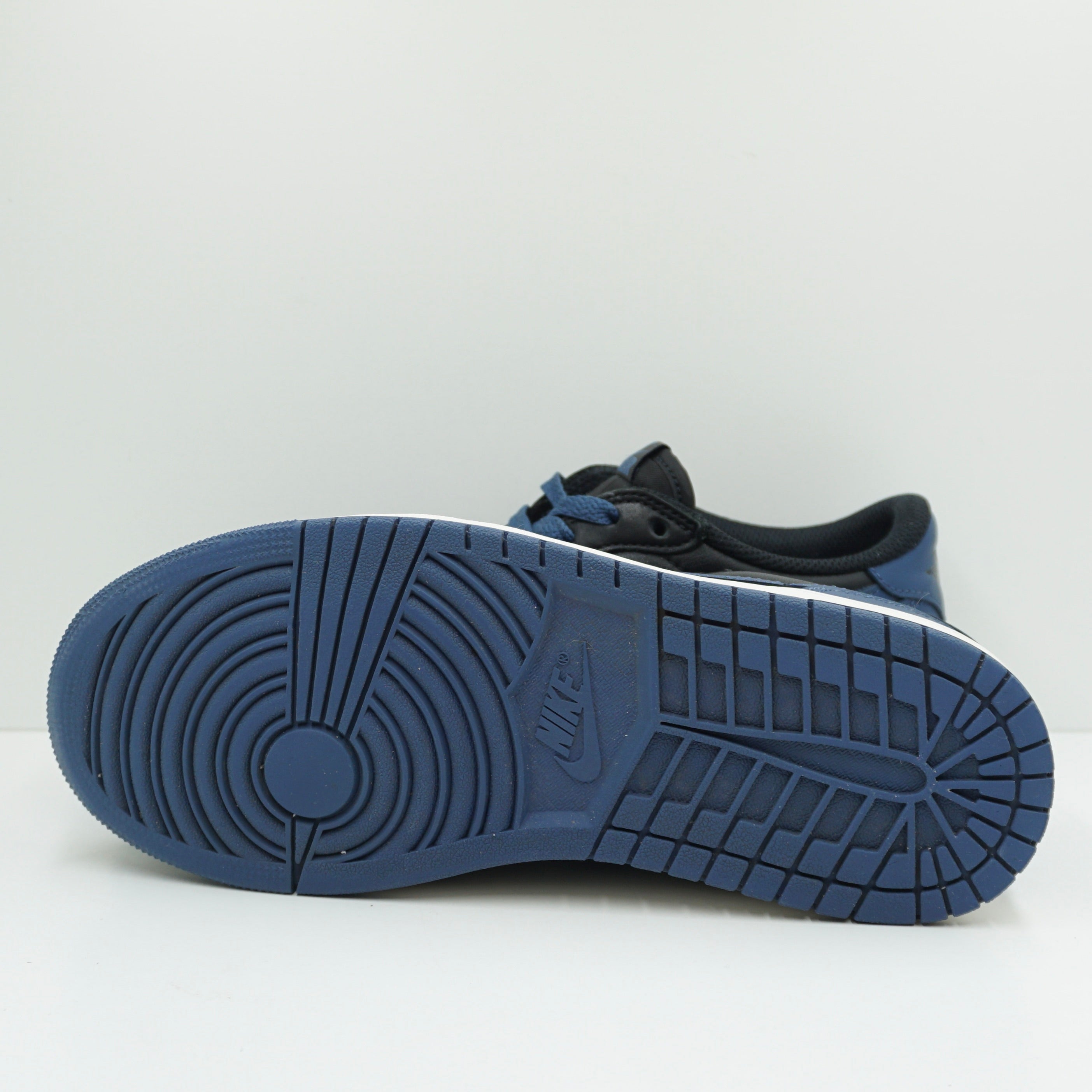 Jordan 1 Retro Low OG Mystic Navy