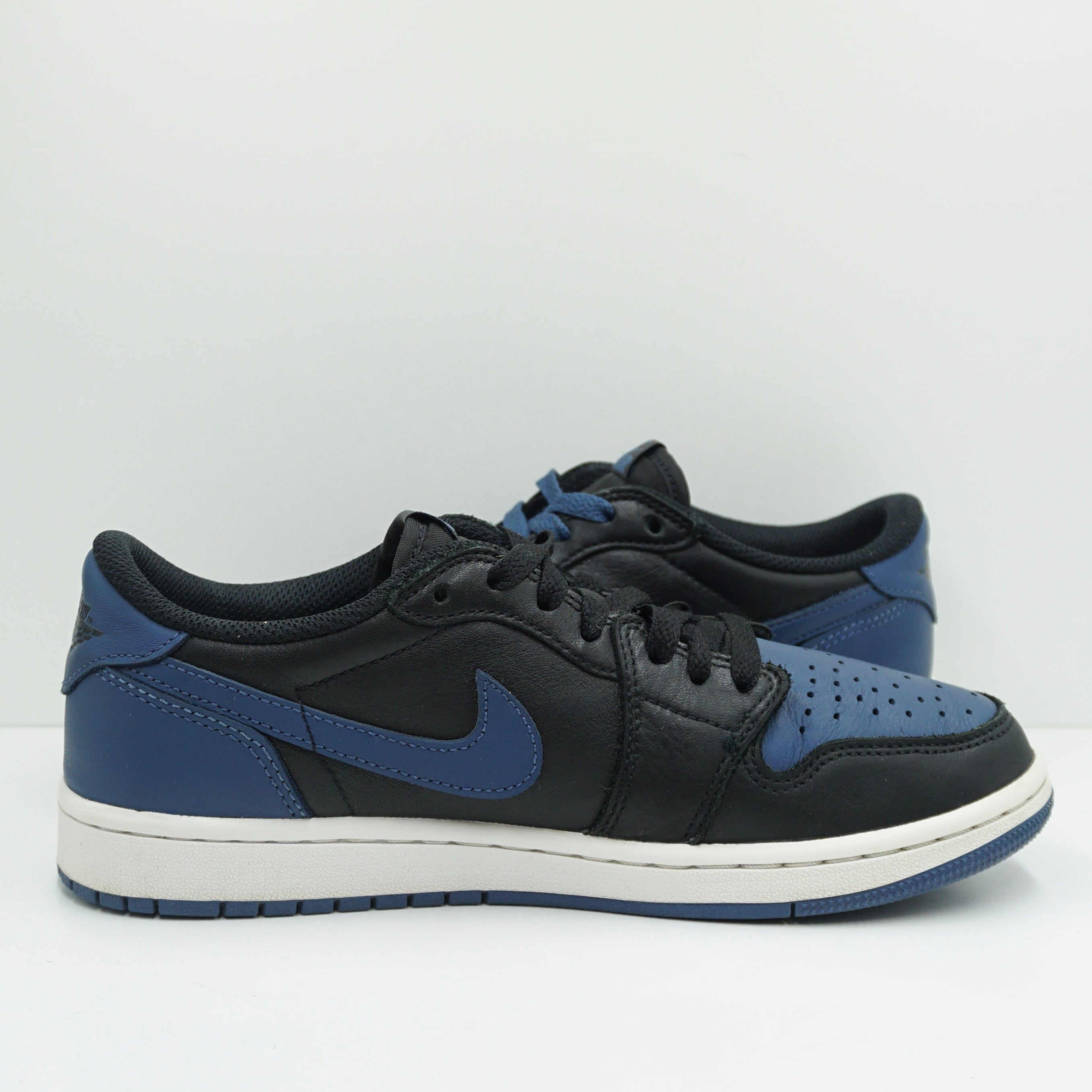 Jordan 1 Retro Low OG Mystic Navy
