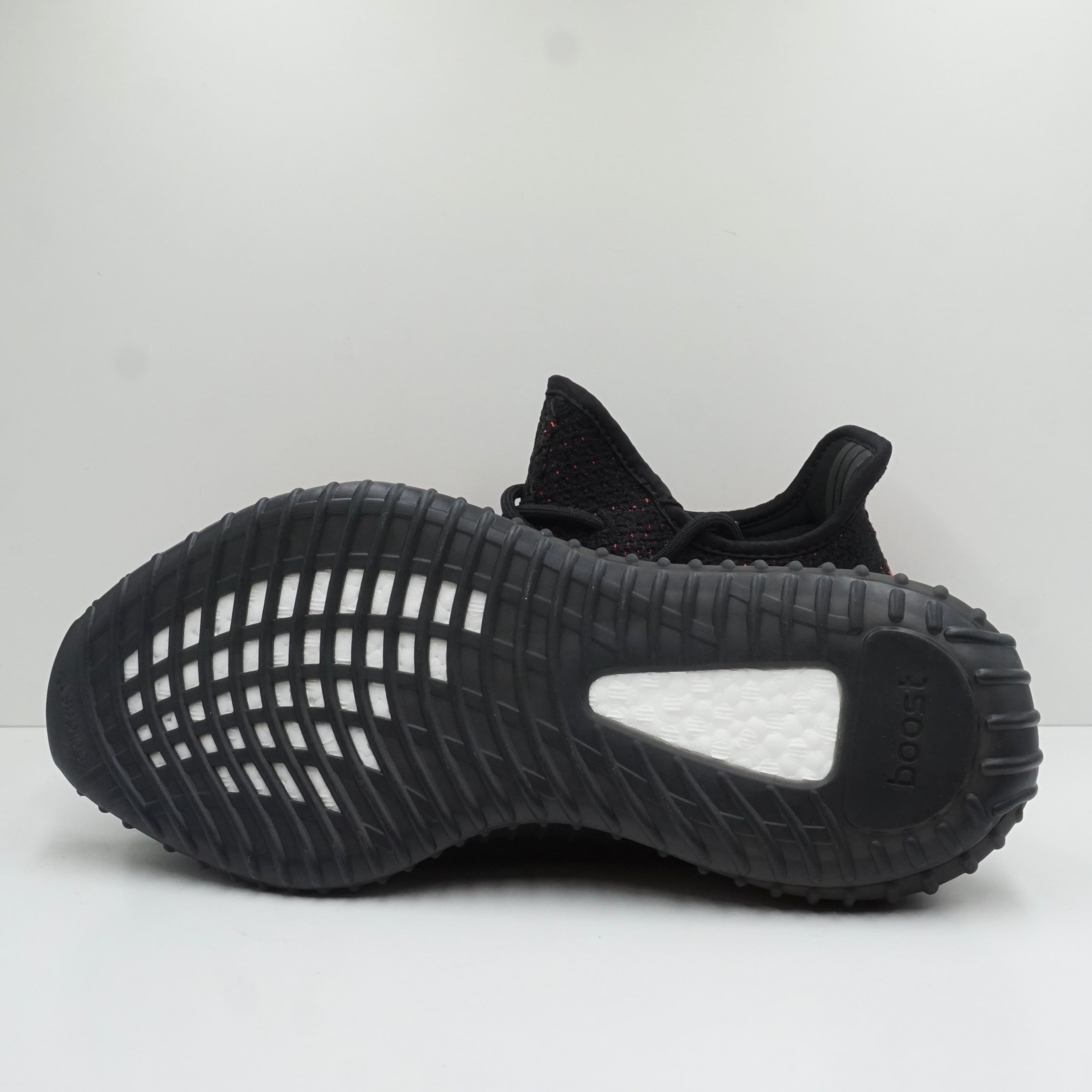 yeezy tennis shoes black