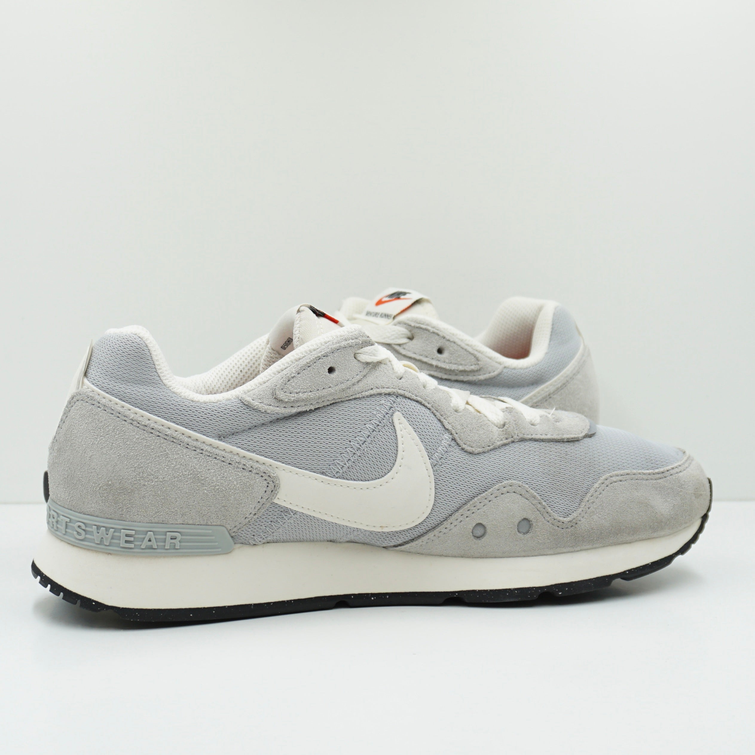 Nike Venture Runner Grey Sail (W)