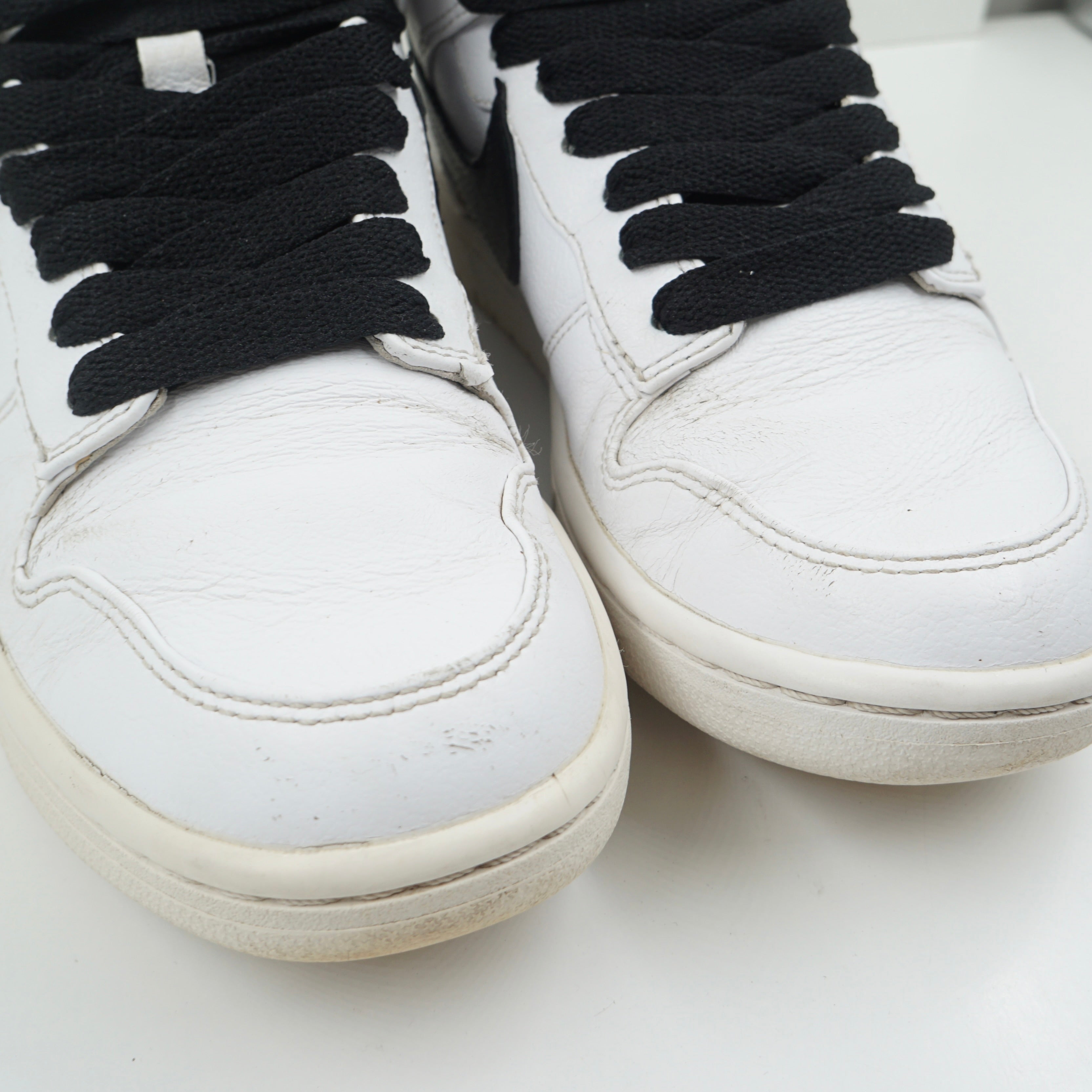 Nike Dunk Lux Chukka Riccardo Tisci White Black
