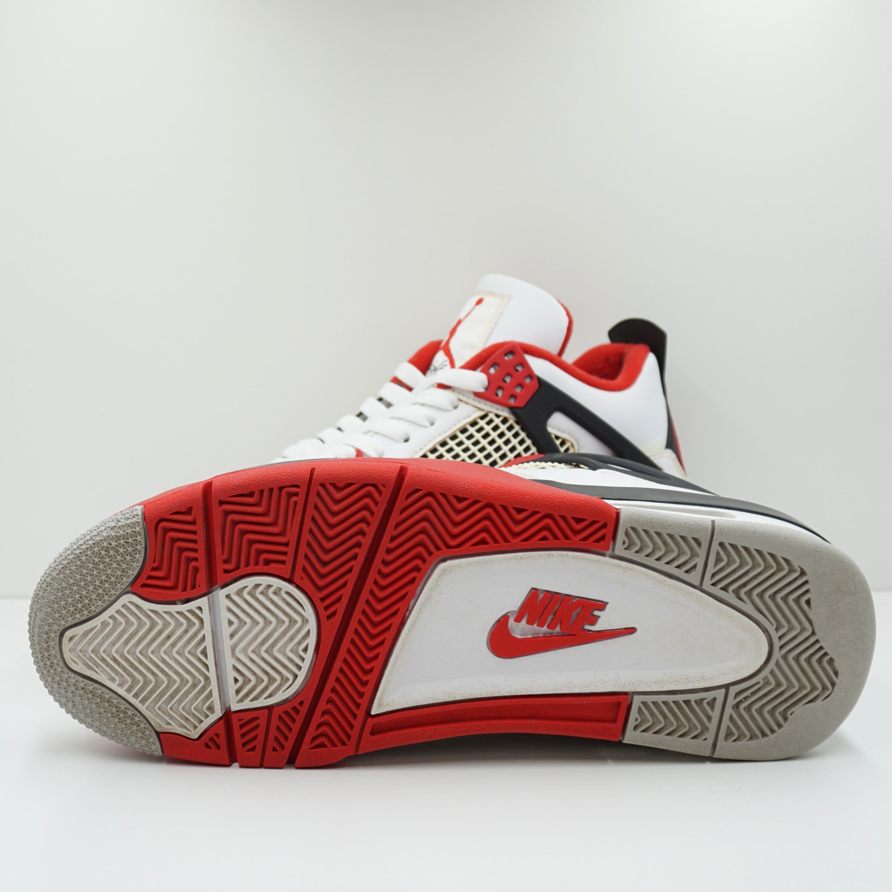 Jordan 4 Retro Fire Red (2020)