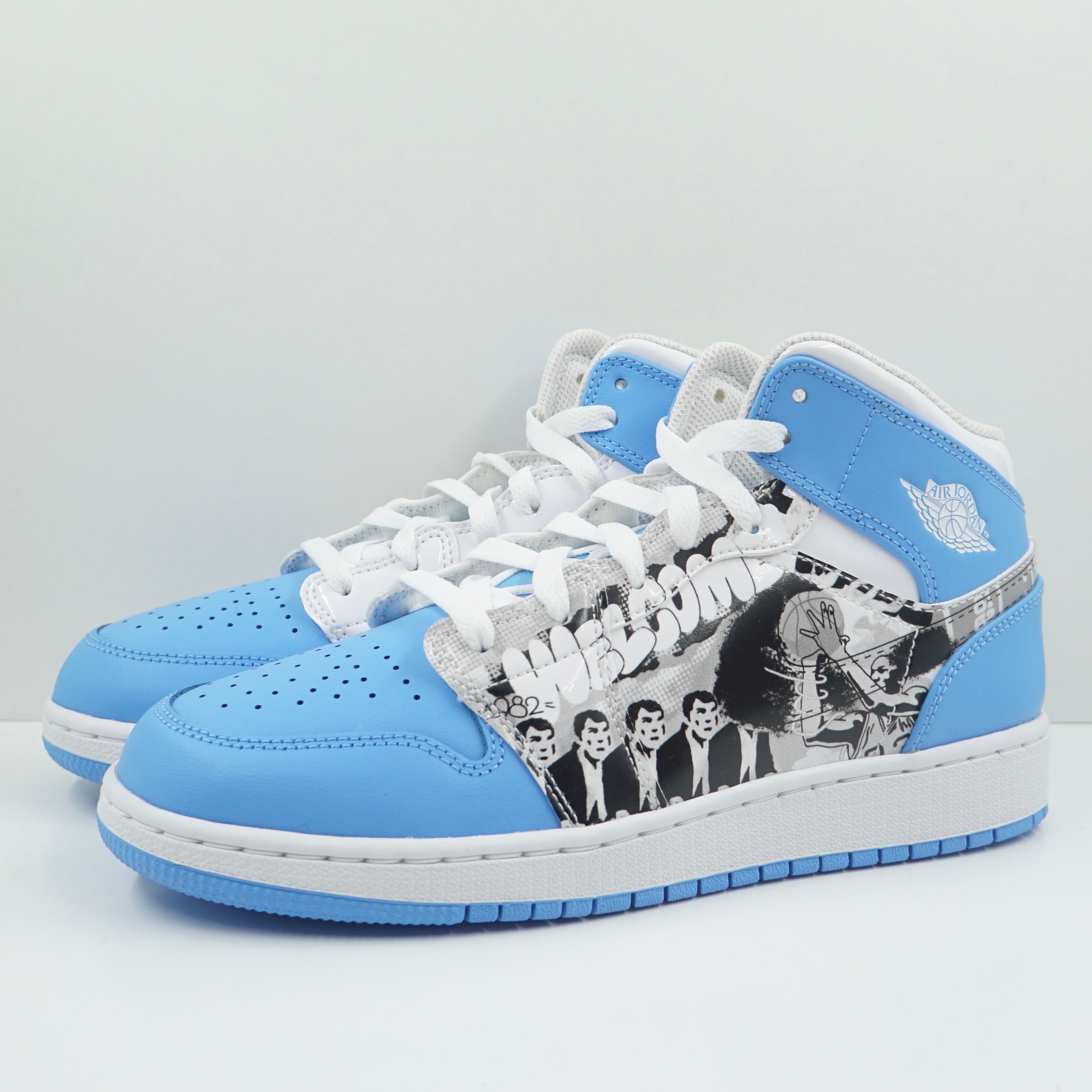 Jordan 1 Mid Sneaker School Game Winner (GS)