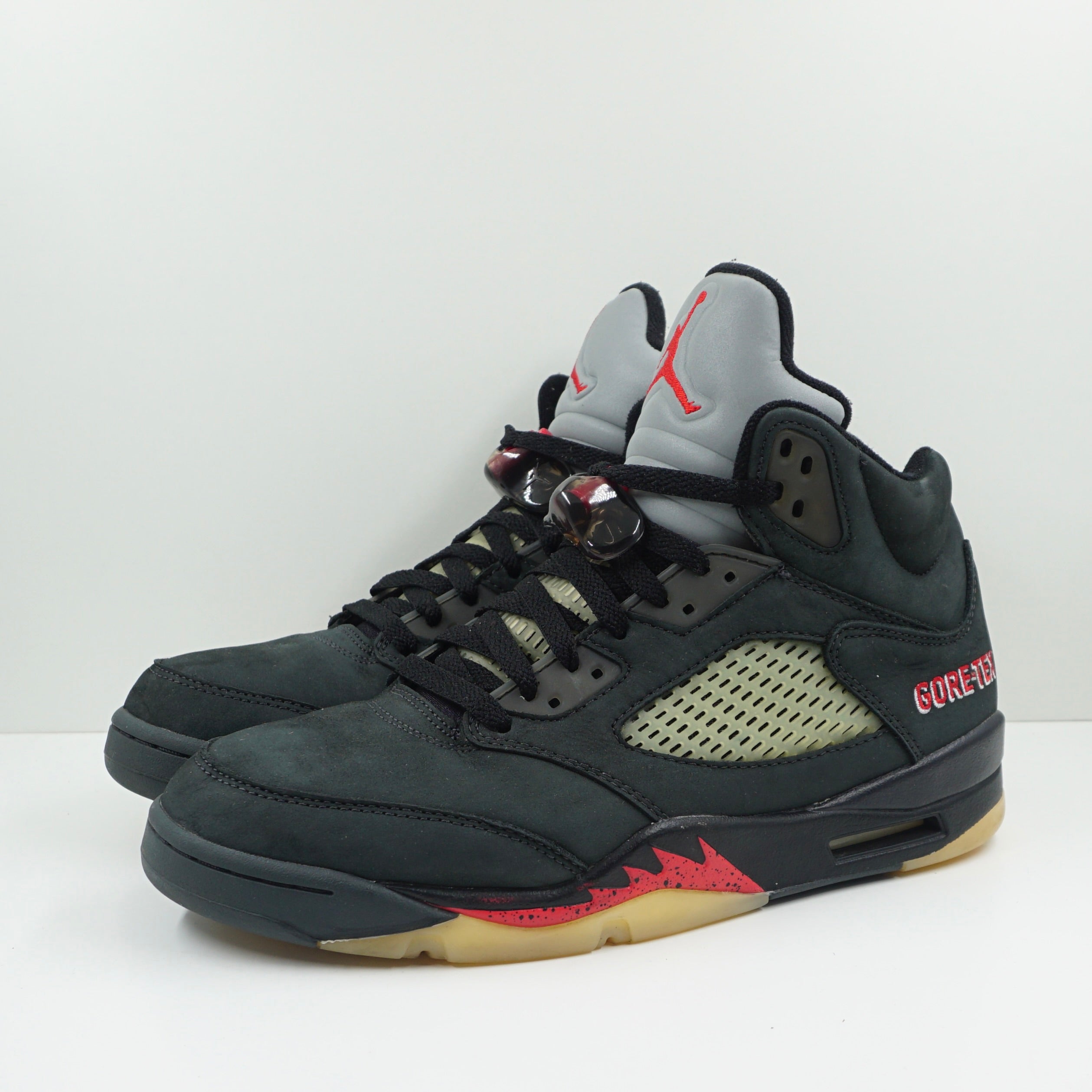 Jordan 5 Retro Gore-Tex Off Noir (W)