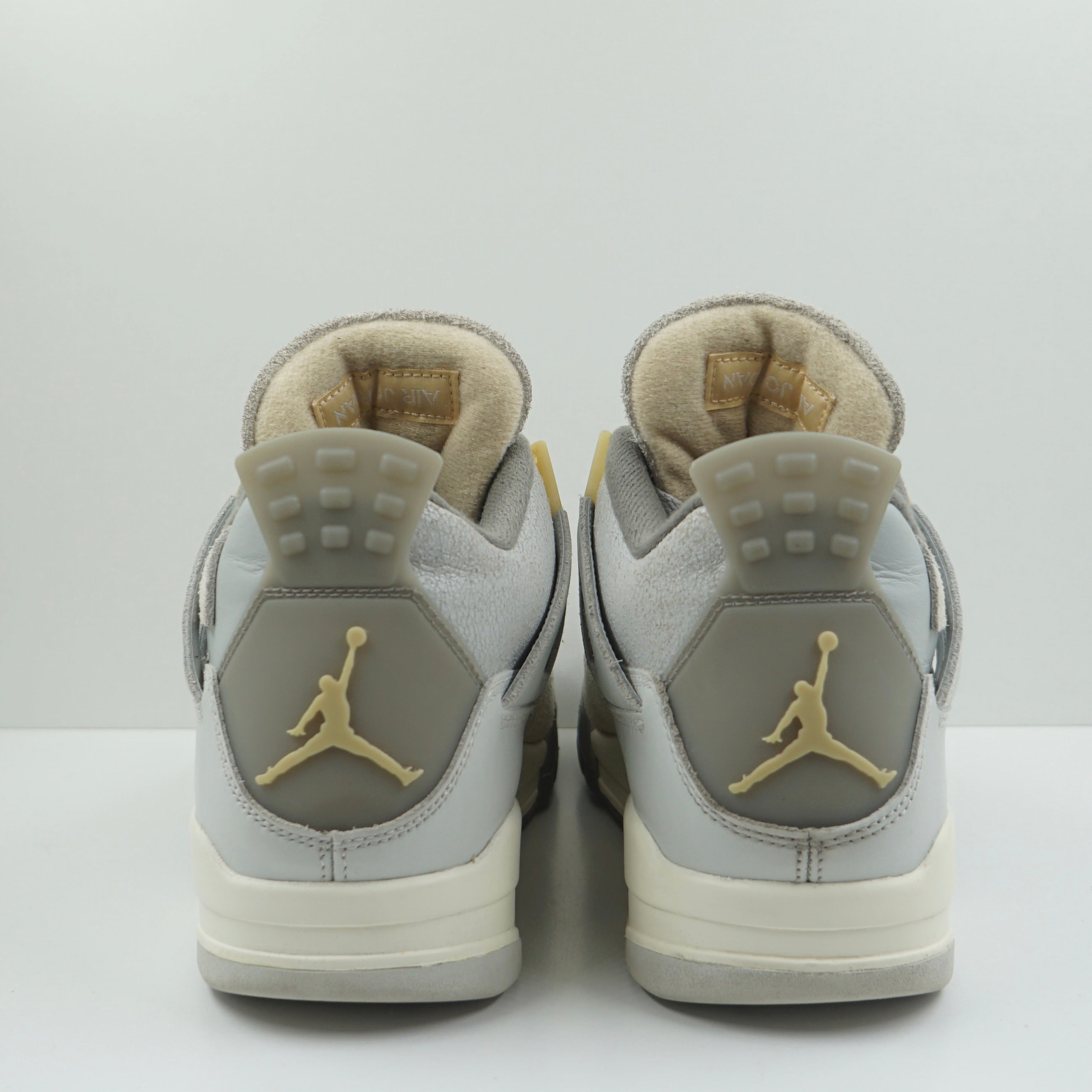 Jordan 4 Retro SE Craft Photon Dust