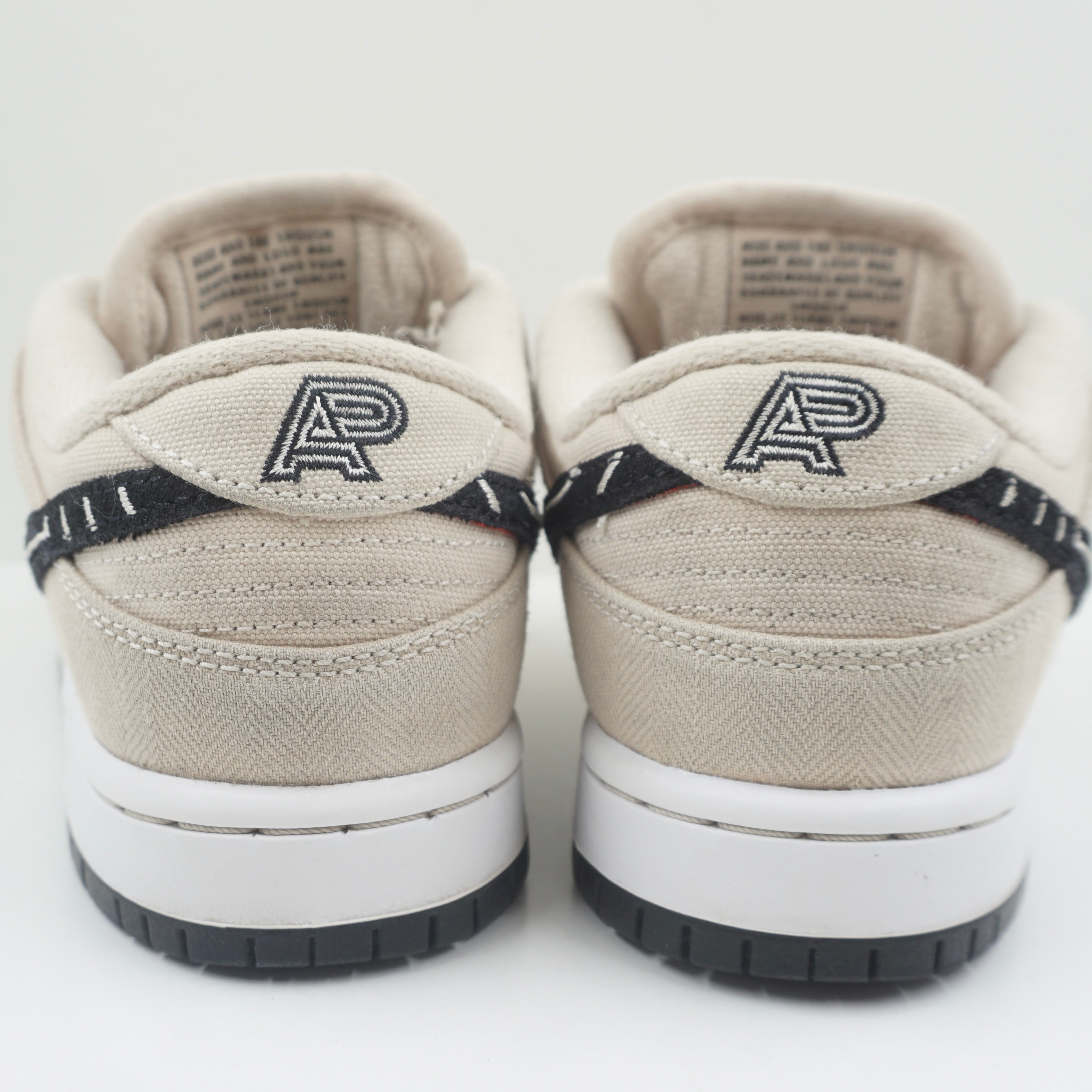 Nike SB Dunk Low Albino & Preto