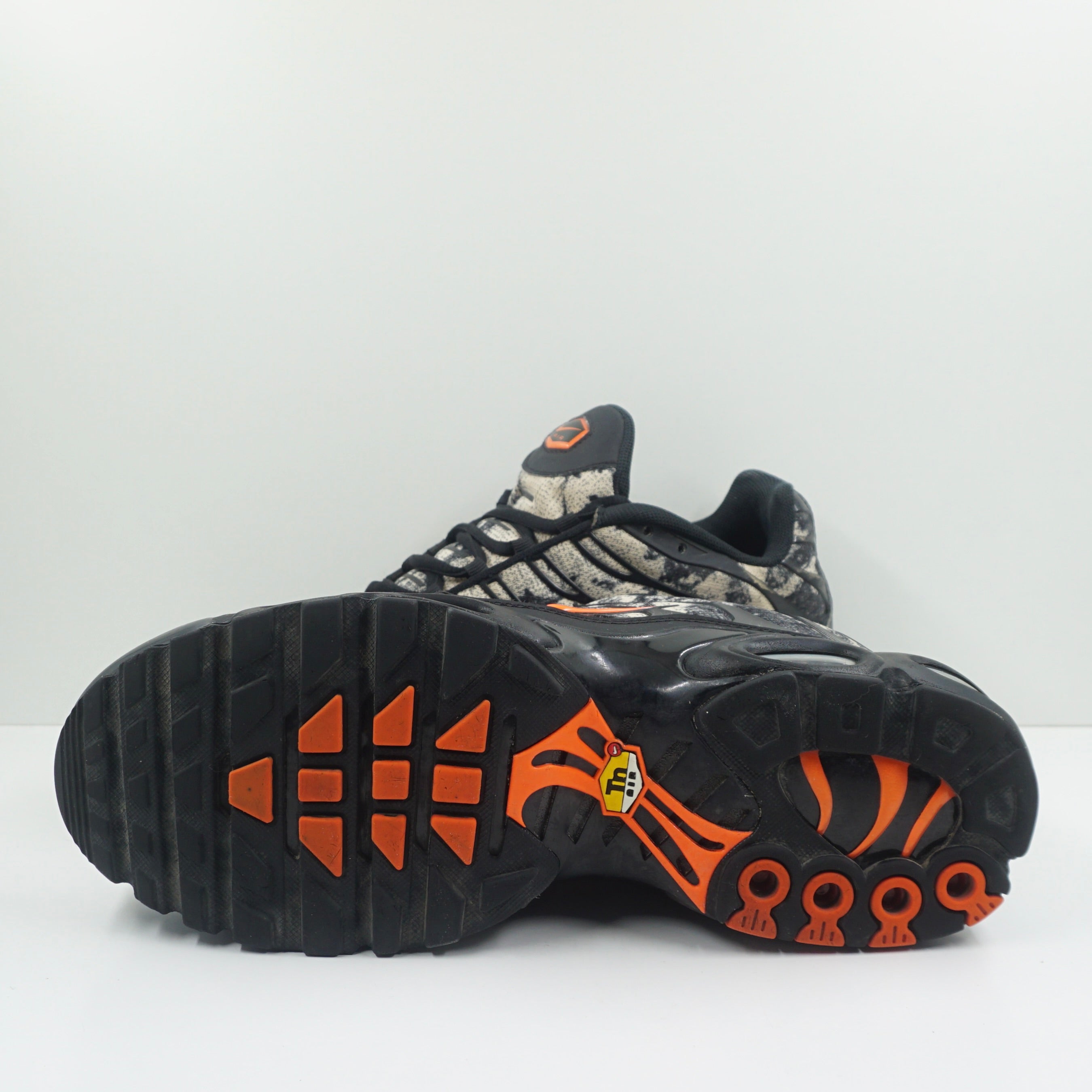 Nike Air Max Plus Camo Black Safety Orange
