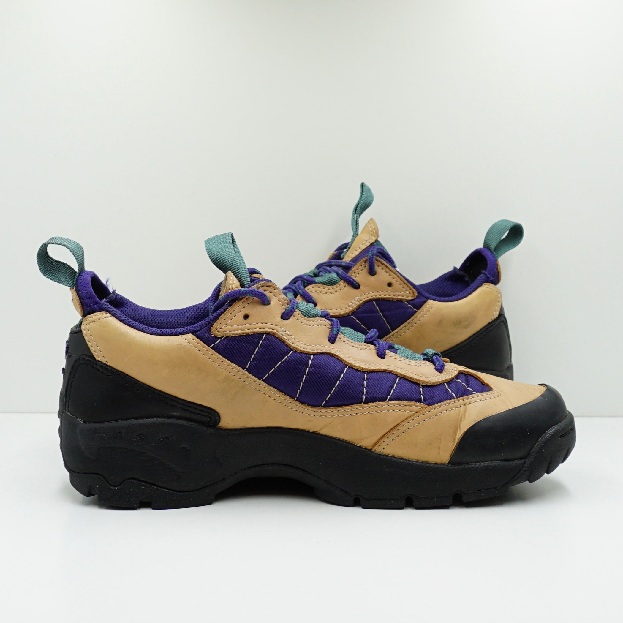 Nike ACG Air Mada Low Vachetta Tan Night Blue