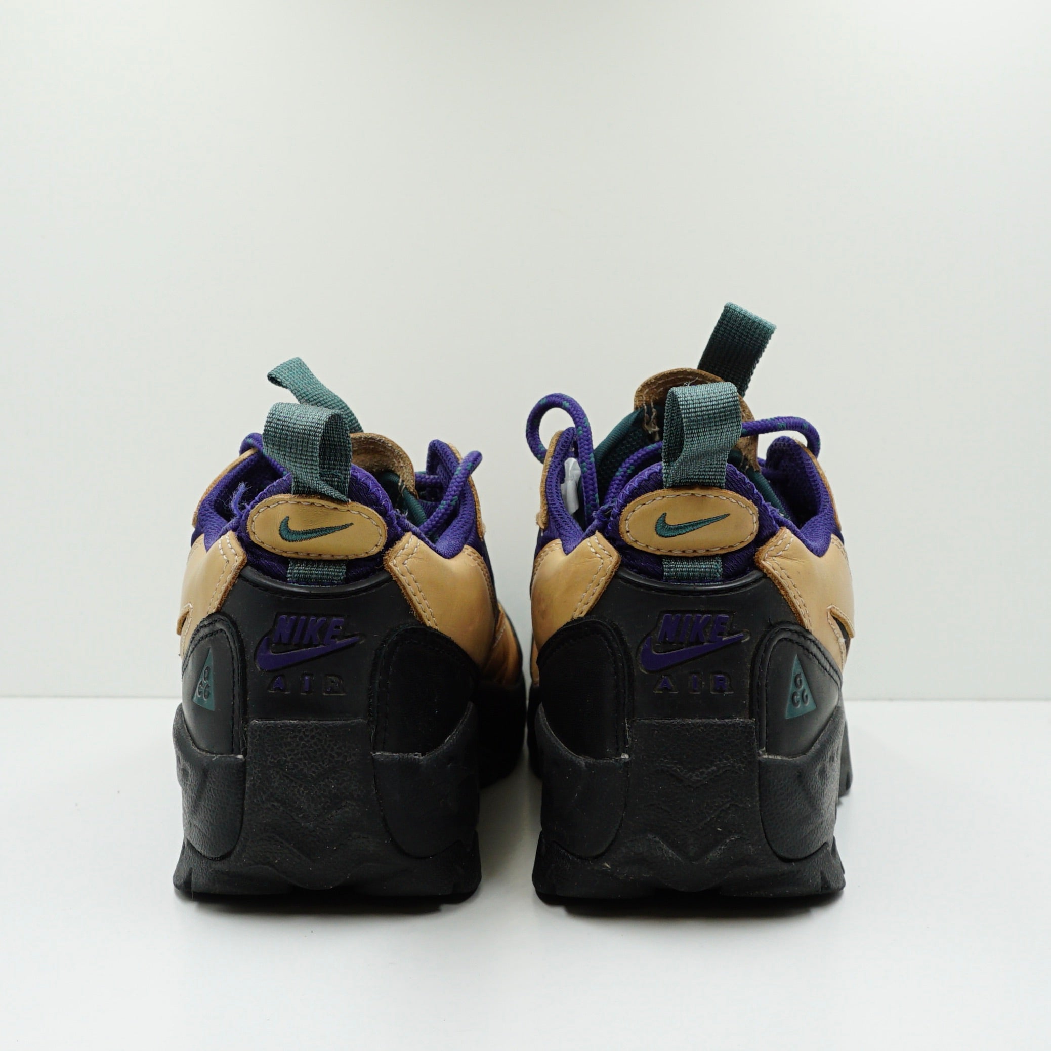 Nike ACG Air Mada Low Vachetta Tan Night Blue