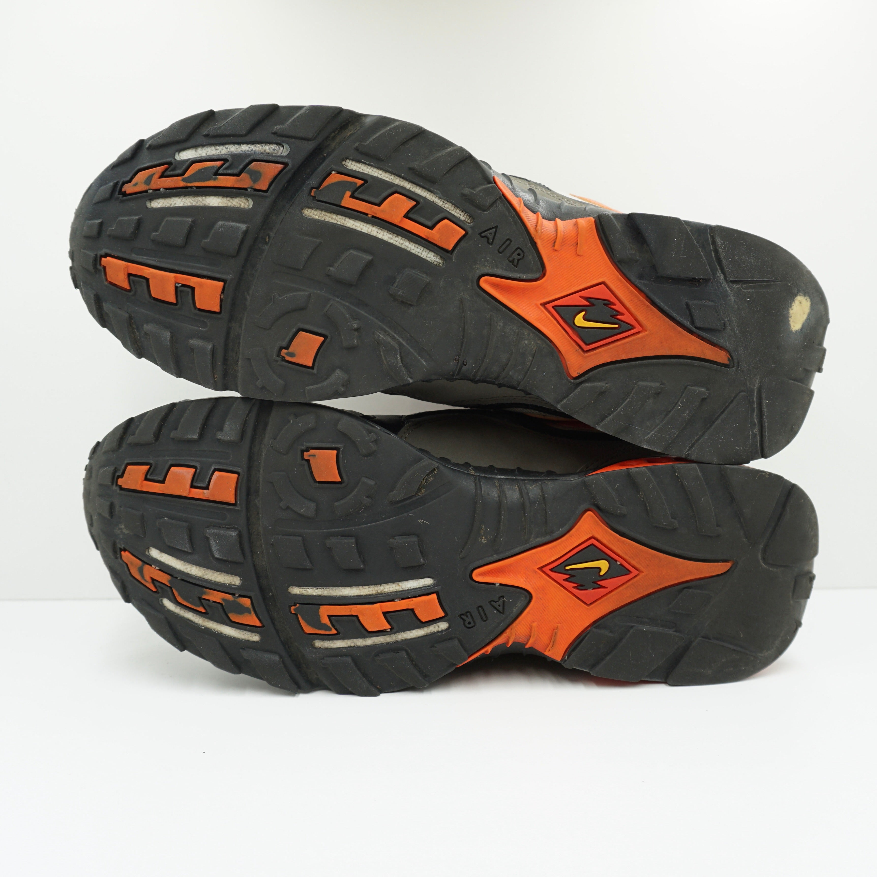 Nike Air Terra Humara 18 Olive Grey Deep Orange