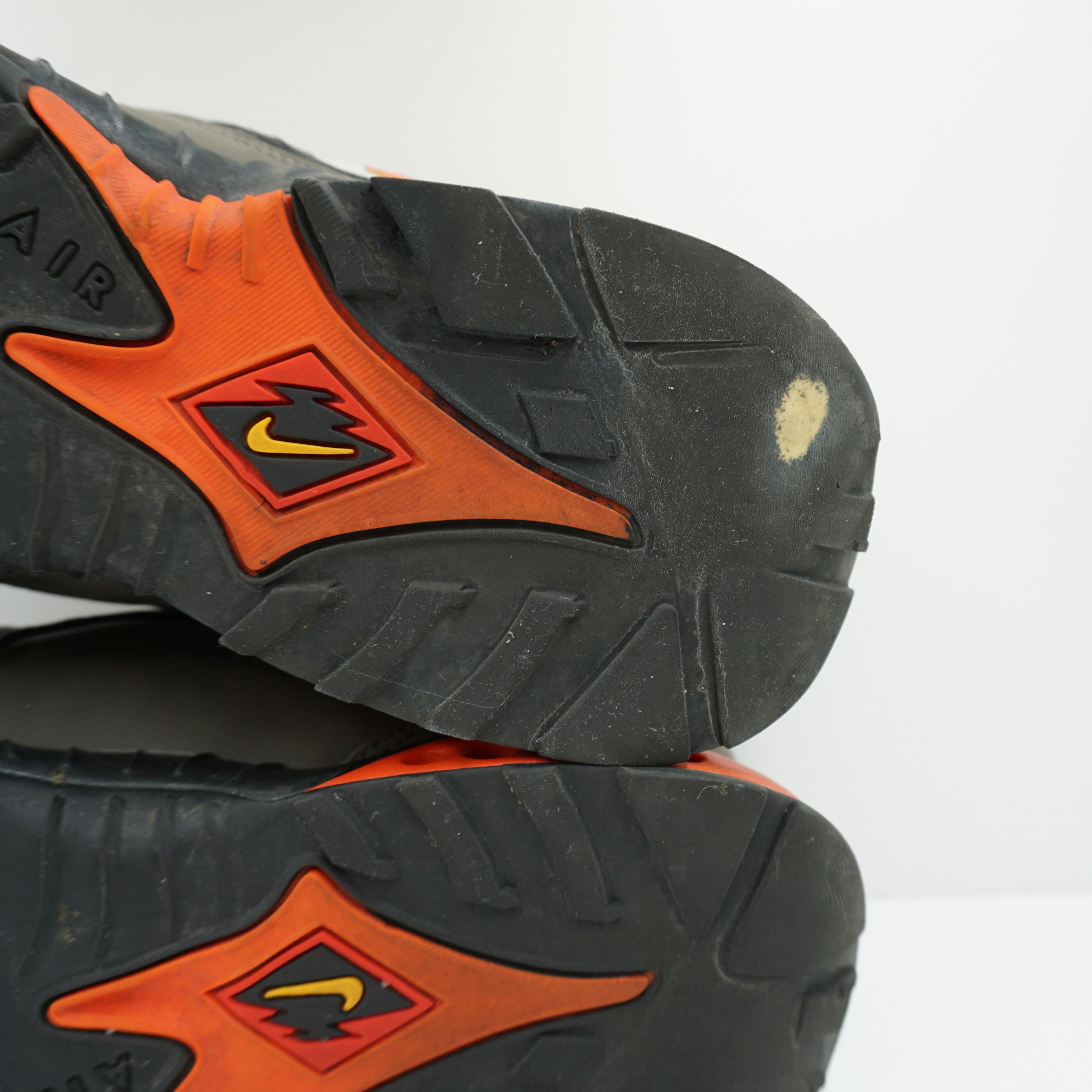 Nike Air Terra Humara 18 Olive Grey Deep Orange