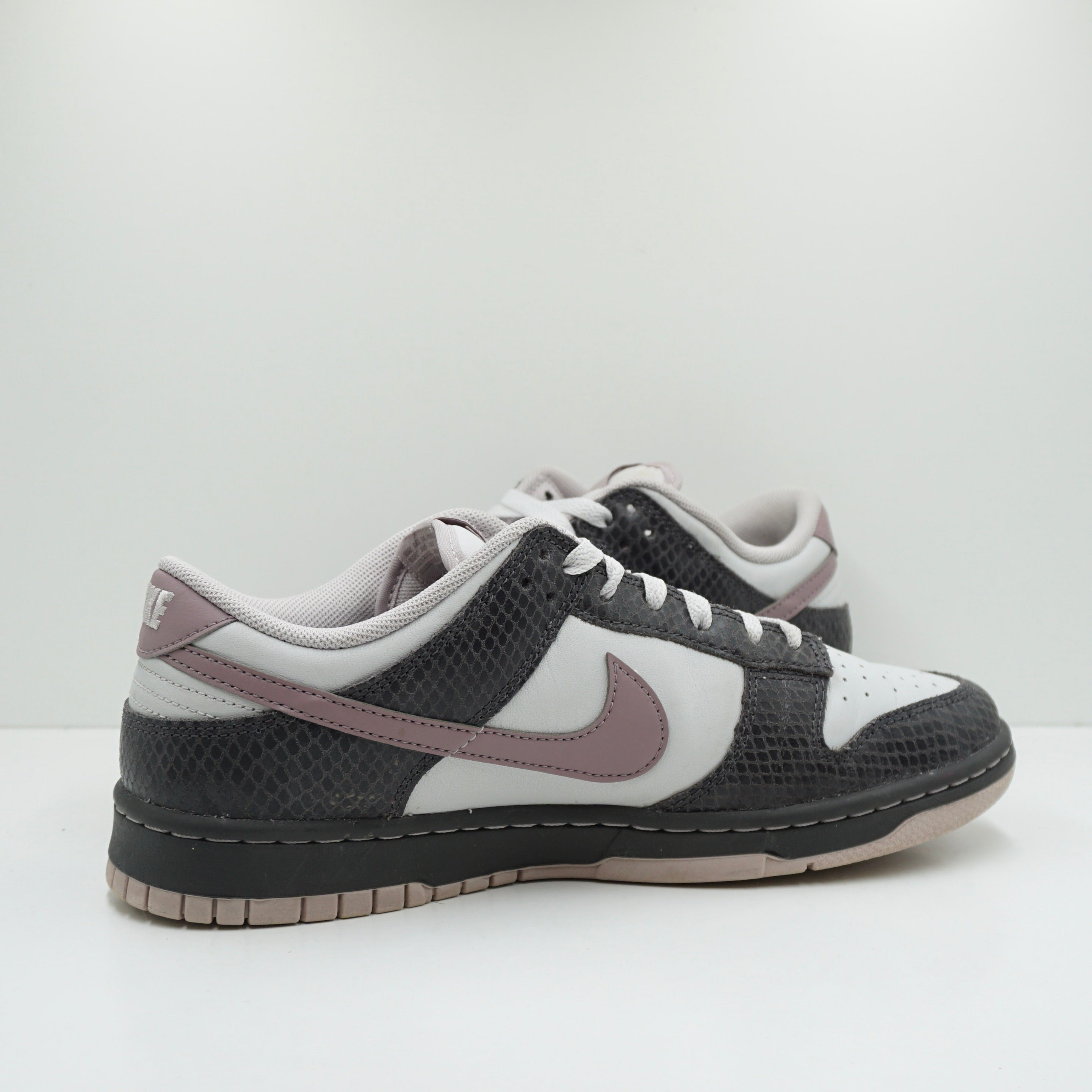 Nike Dunk Low Medium Ash Violet Snakeskin