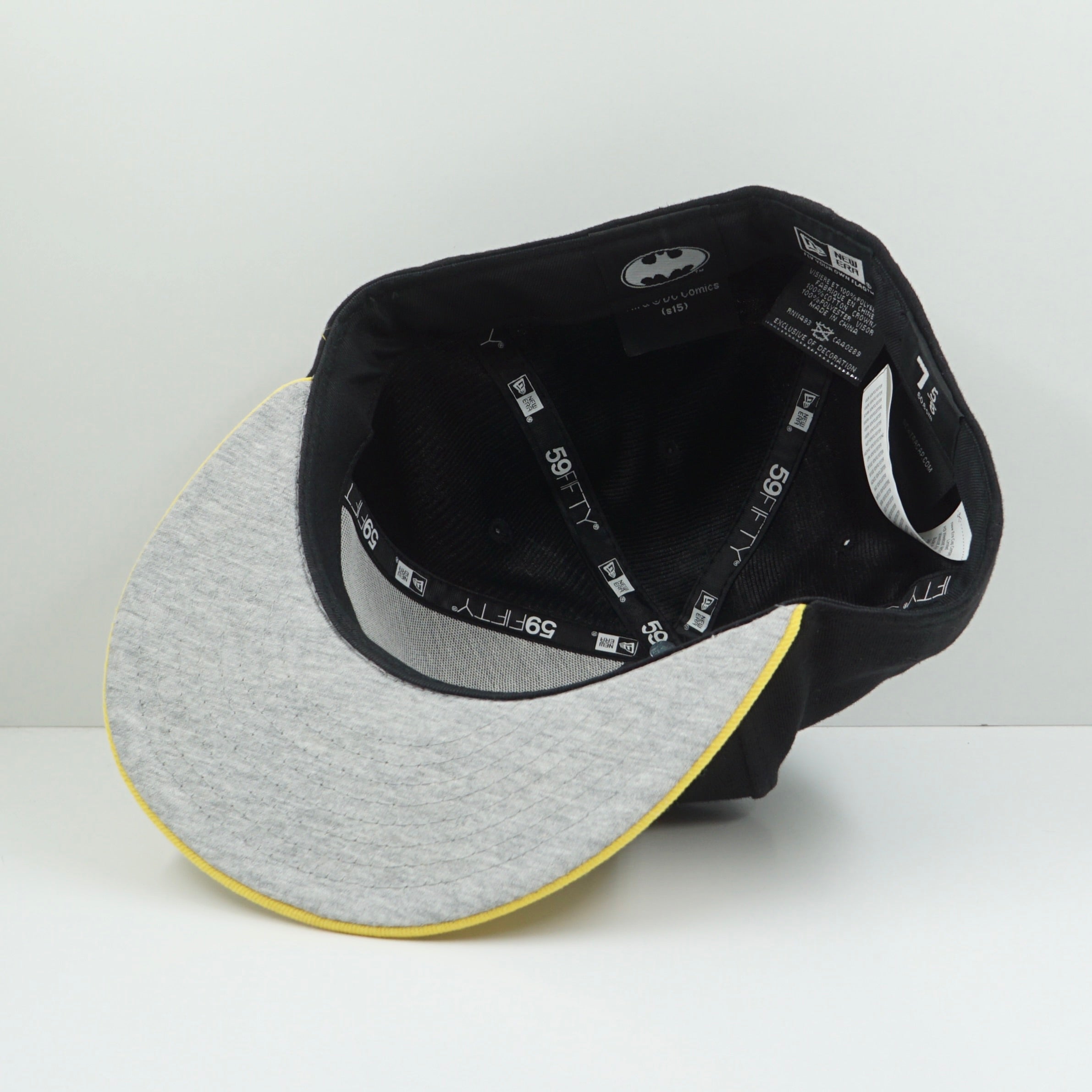 New Era DC Batman 59Fifty Black Yellow Fitted Cap