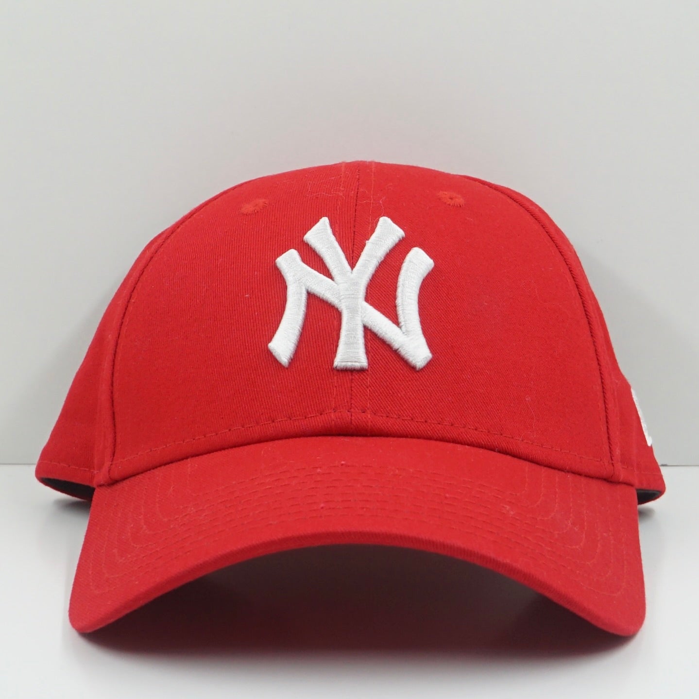 New Era New York Yankees 9Forty Red White Adjustable Cap