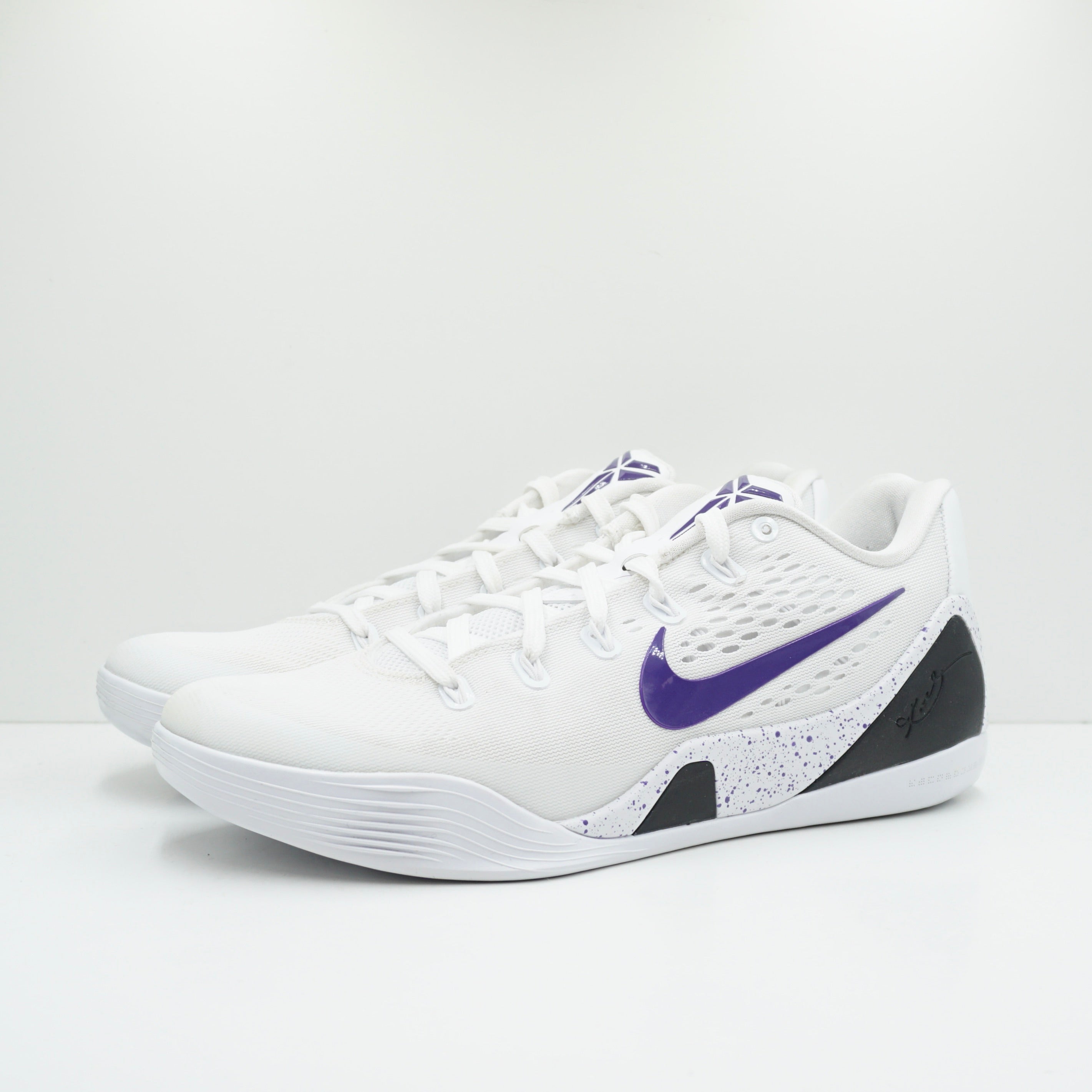 Nike Kobe 9 Elite Low EM Protro White Court Purple
