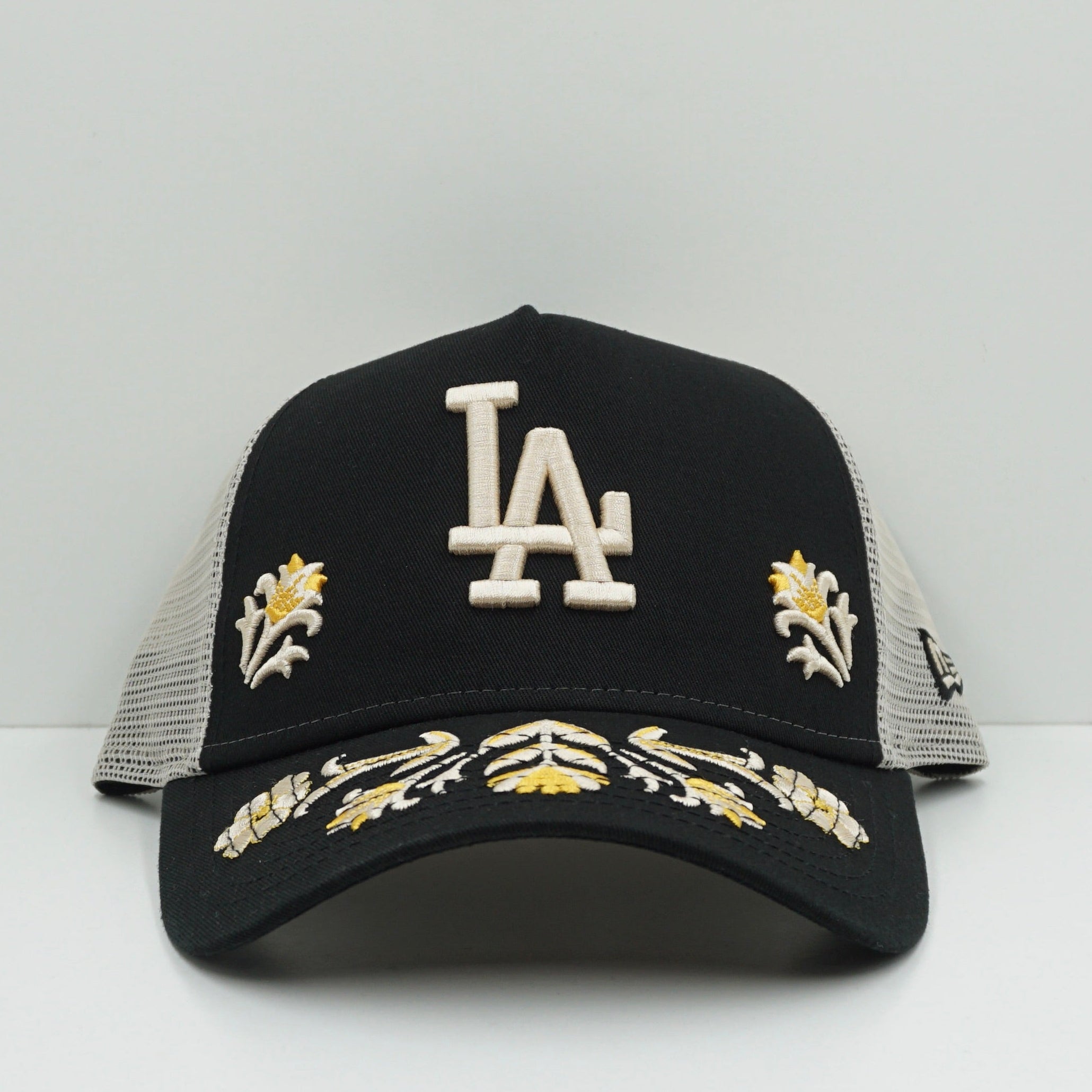 New Era Los Angeles Dodgers Black Beige Yellow Flower Trucker Adjustable Cap